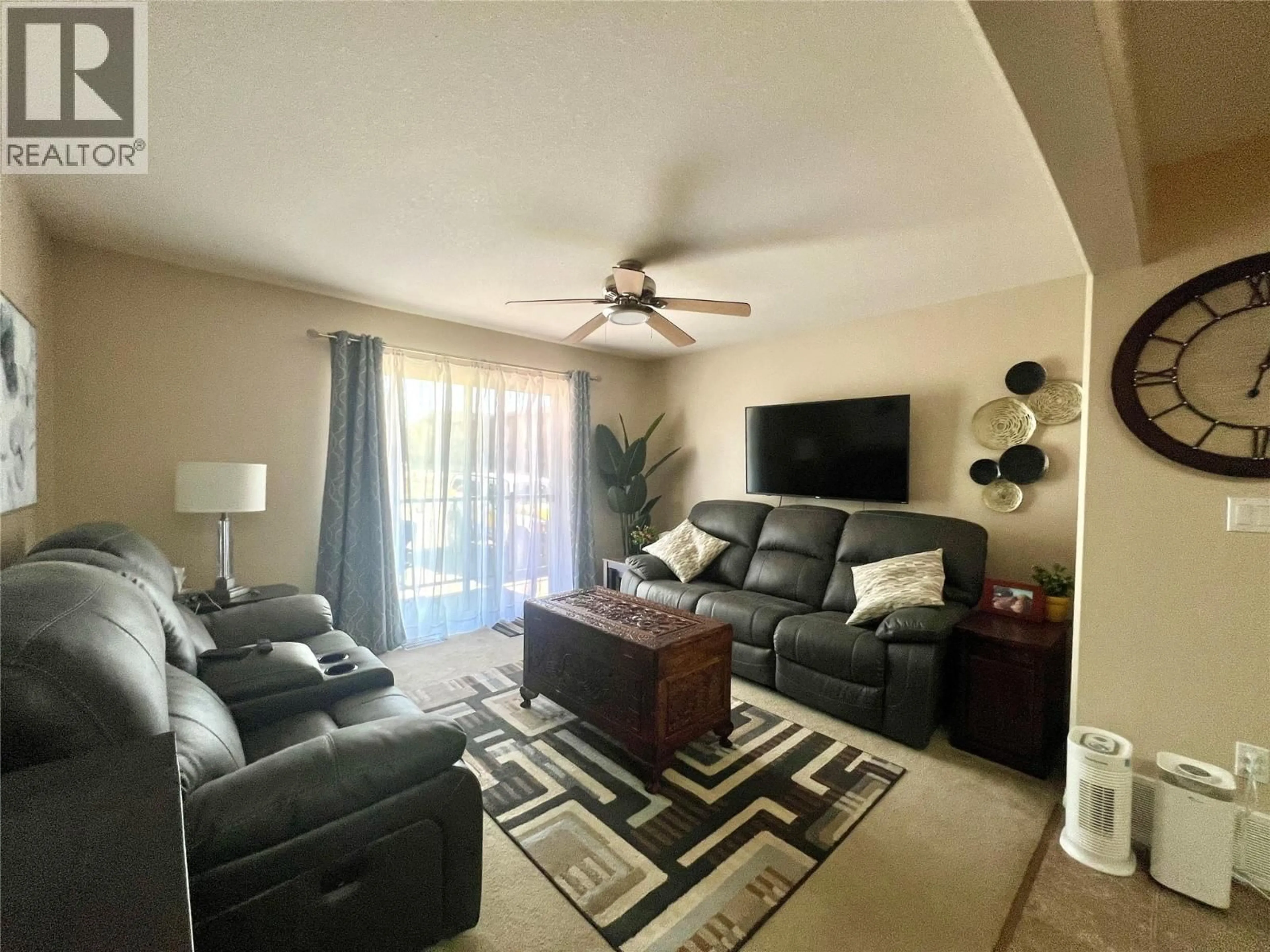 Living room with furniture, unknown for 3 - 809 96 AVENUE, Dawson Creek British Columbia V1G0C5