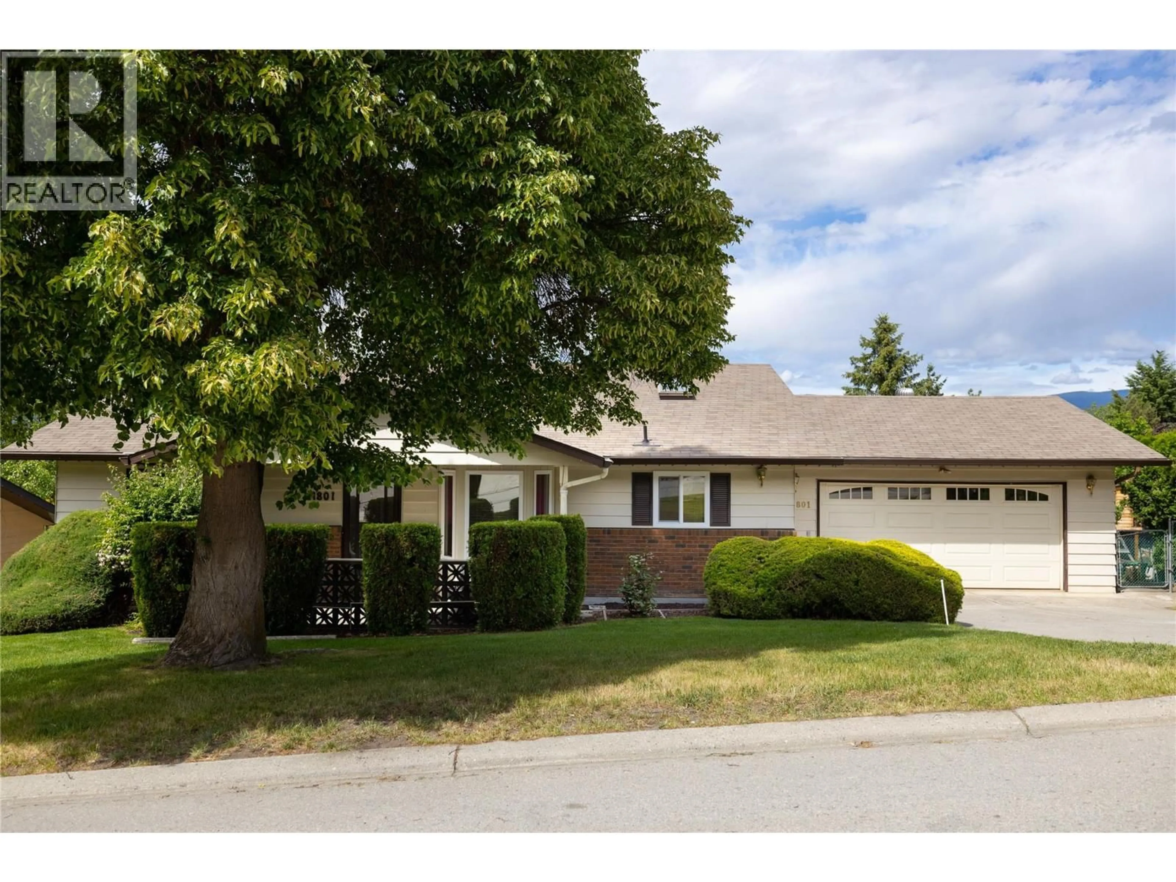 Unknown for 11801 PALFREY DRIVE WEST, Coldstream British Columbia V1B2E4