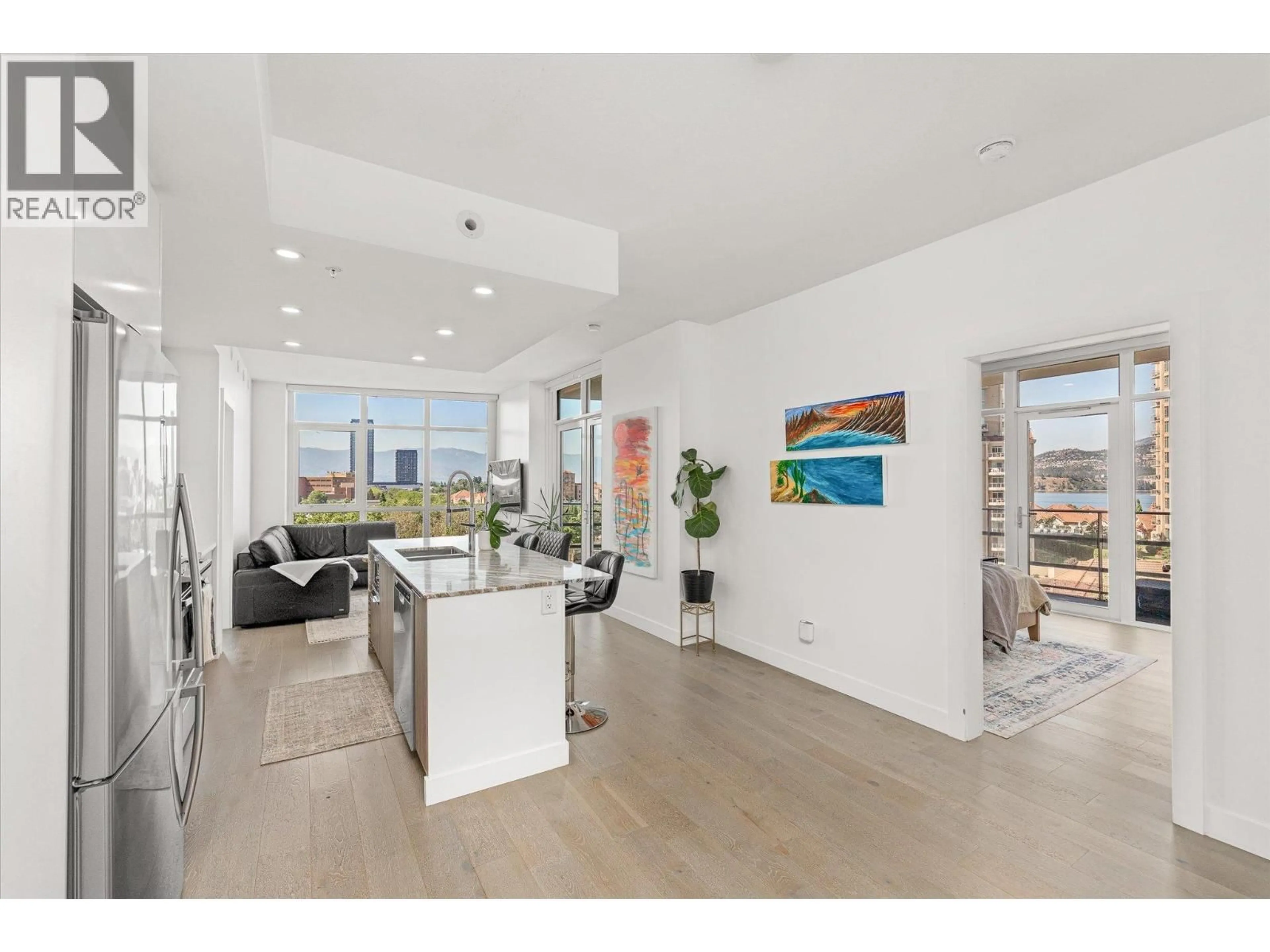 Open concept kitchen, unknown for 601 - 1151 SUNSET DRIVE, Kelowna British Columbia V1Y0G2