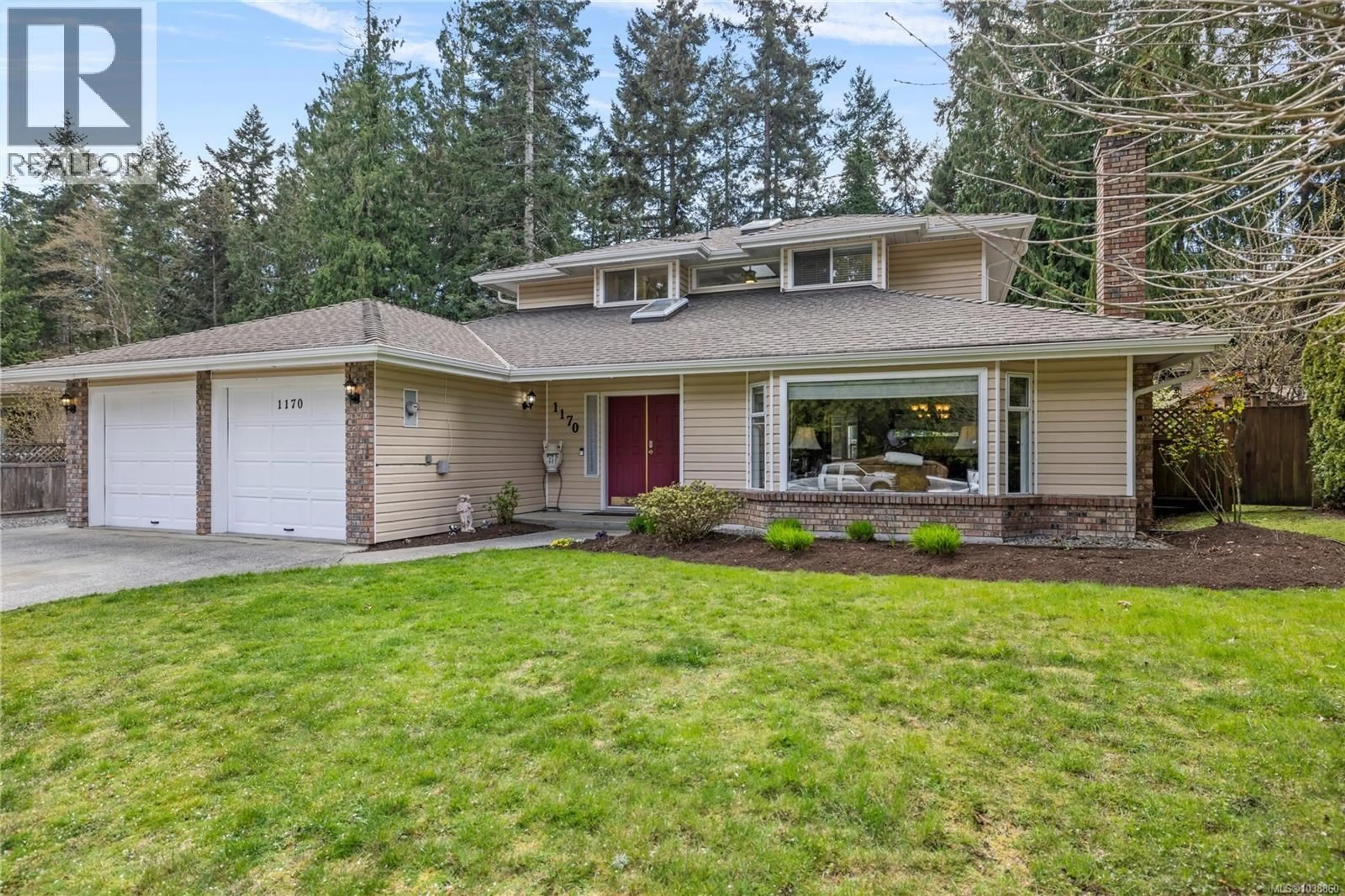 Home with vinyl exterior material, street for 1170 CLUBHOUSE DRIVE, Qualicum Beach British Columbia V9K1C4