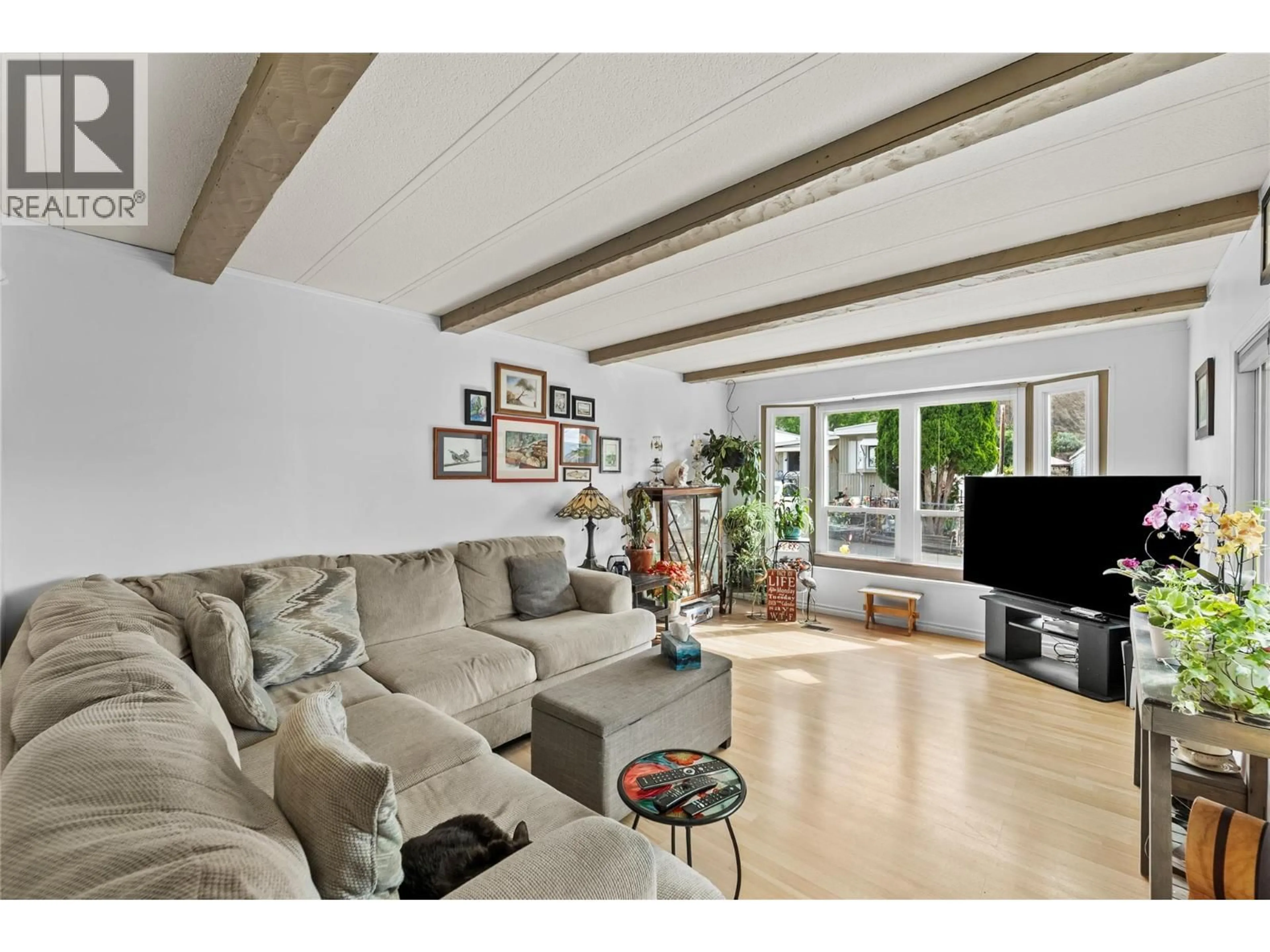 Living room with furniture, unknown for 13 - 1440 ORD ROAD, Kamloops British Columbia V2B7V4