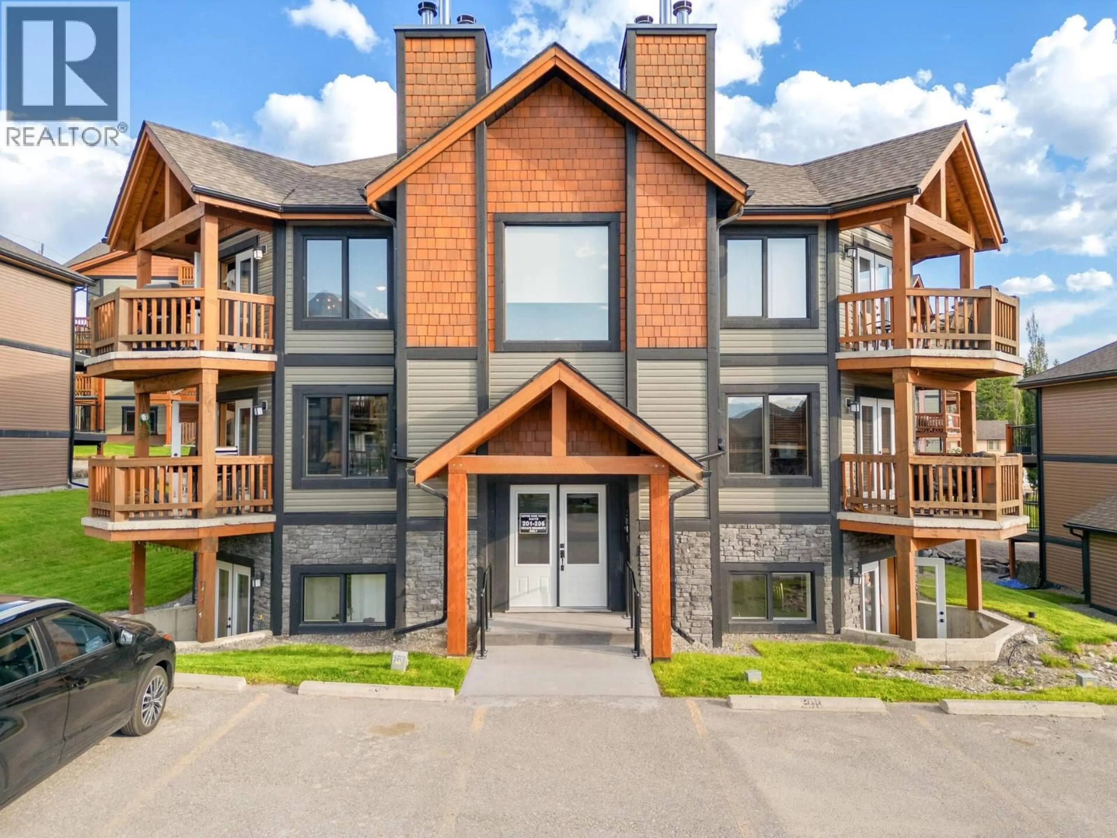 Unknown for 202 - 7307 PROSPECTOR AVENUE, Radium Hot Springs British Columbia V0A1M0