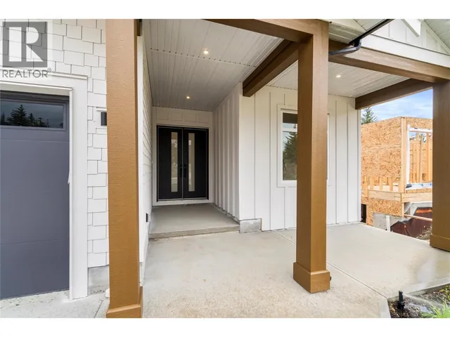 6800 42 STREET NORTHEAST, Salmon Arm 2