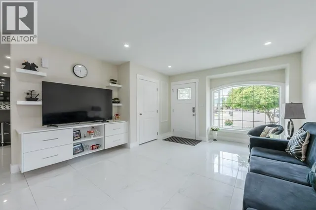 260 WILLOWS PLACE, Oliver 4