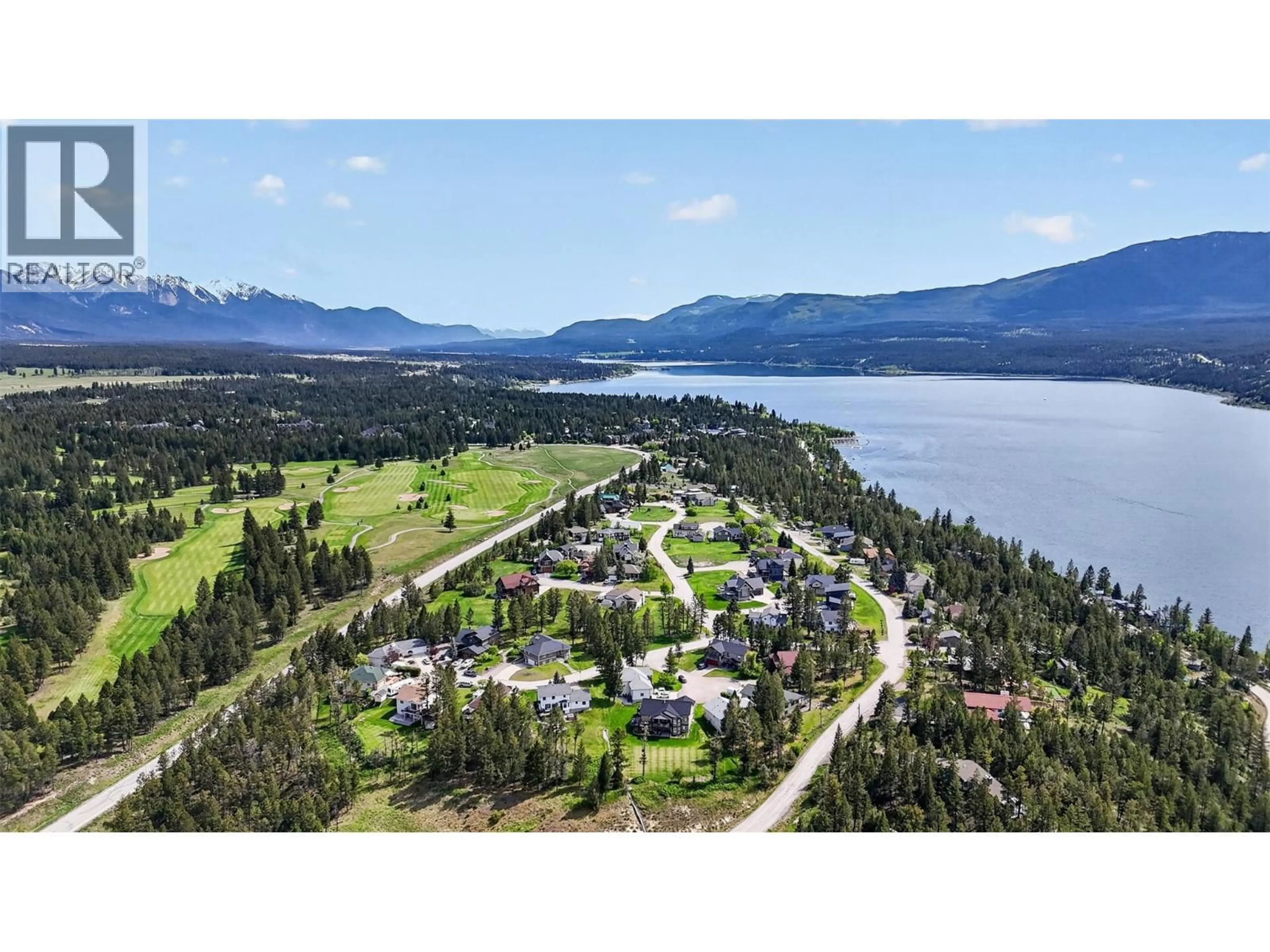 A pic from outside/outdoor area/front of a property/back of a property/a pic from drone, water/lake/river/ocean view for 27 - 640 UPPER LAKEVIEW ROAD, Invermere British Columbia V0A1K3