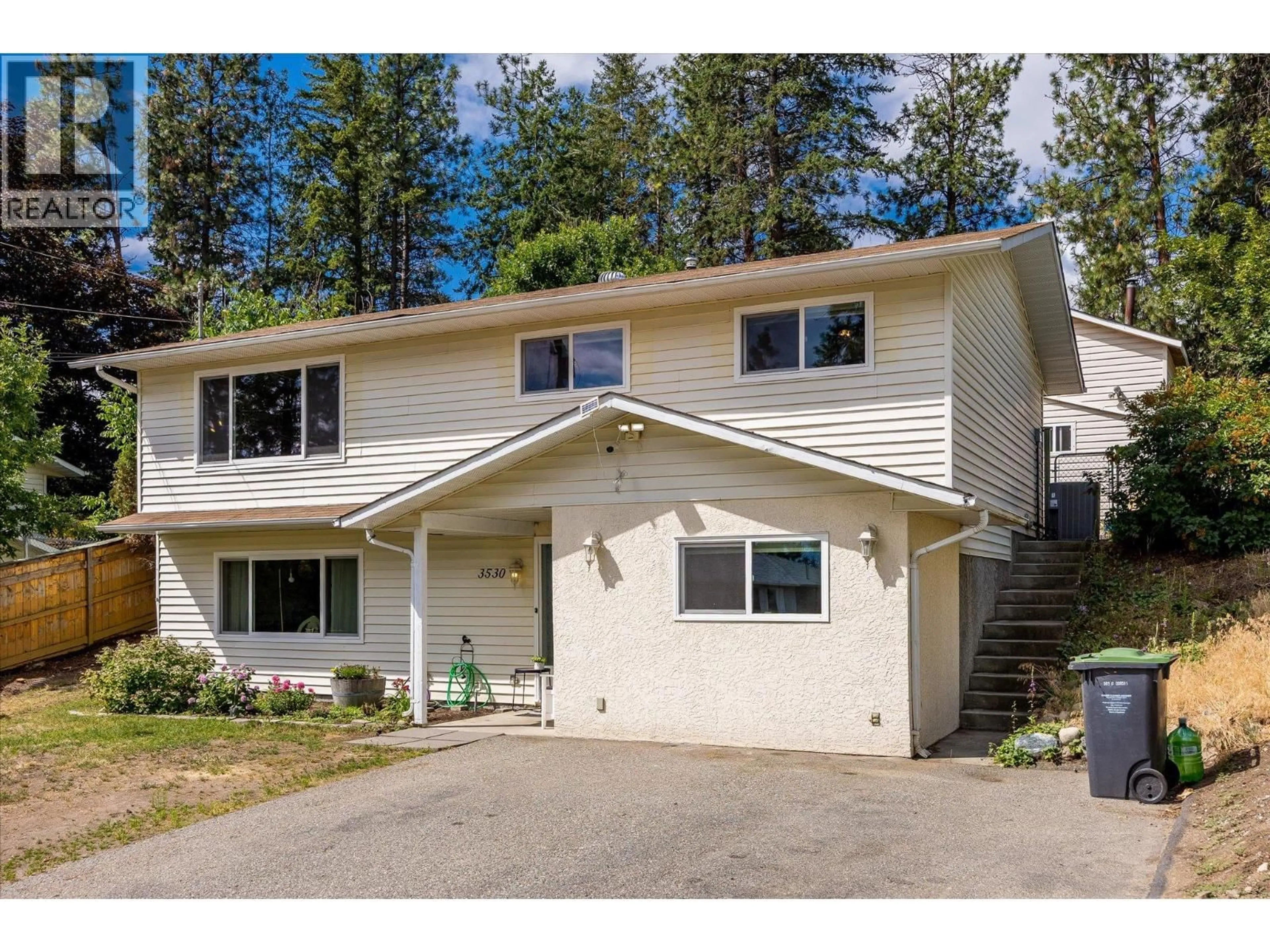 Home with vinyl exterior material, street for 3530 CHIVES PLACE, West Kelowna British Columbia V4T1H8