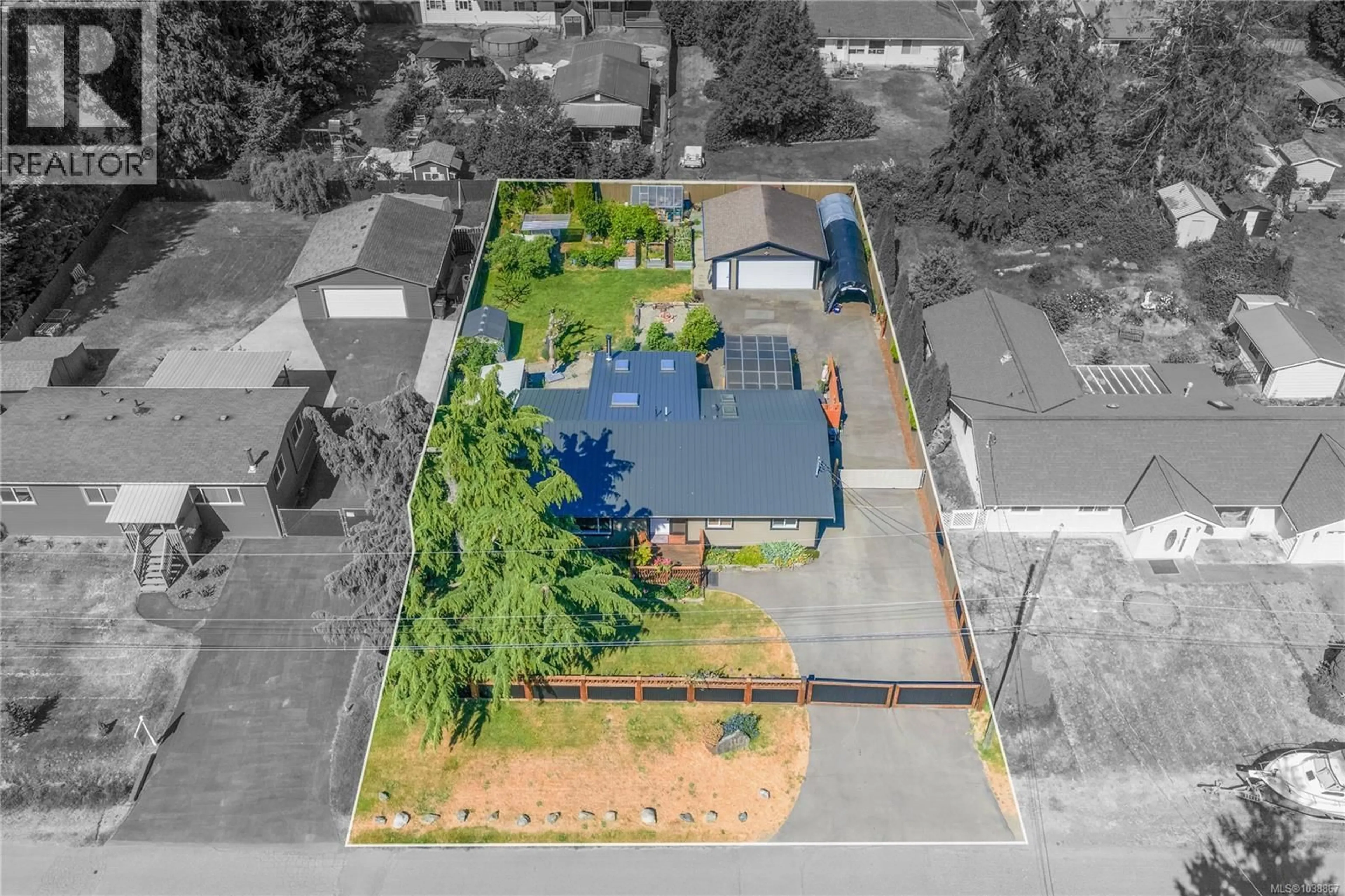 A pic from outside/outdoor area/front of a property/back of a property/a pic from drone, street for 787 BARCLAY CRESCENT, French Creek British Columbia V9P1Z3