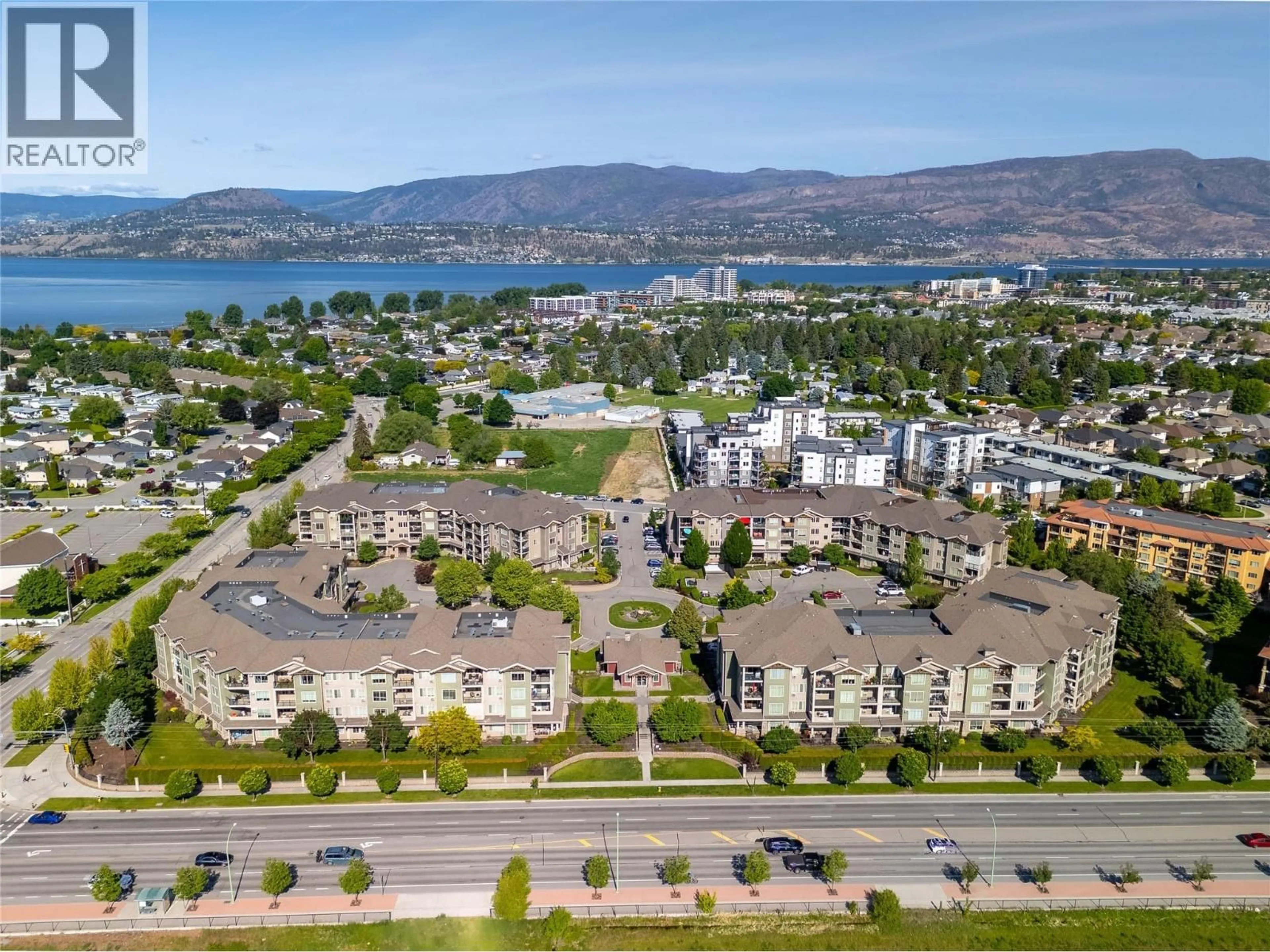 Open concept kitchen, unknown for 410 - 3735 CASORSO ROAD, Kelowna British Columbia V1W5G1