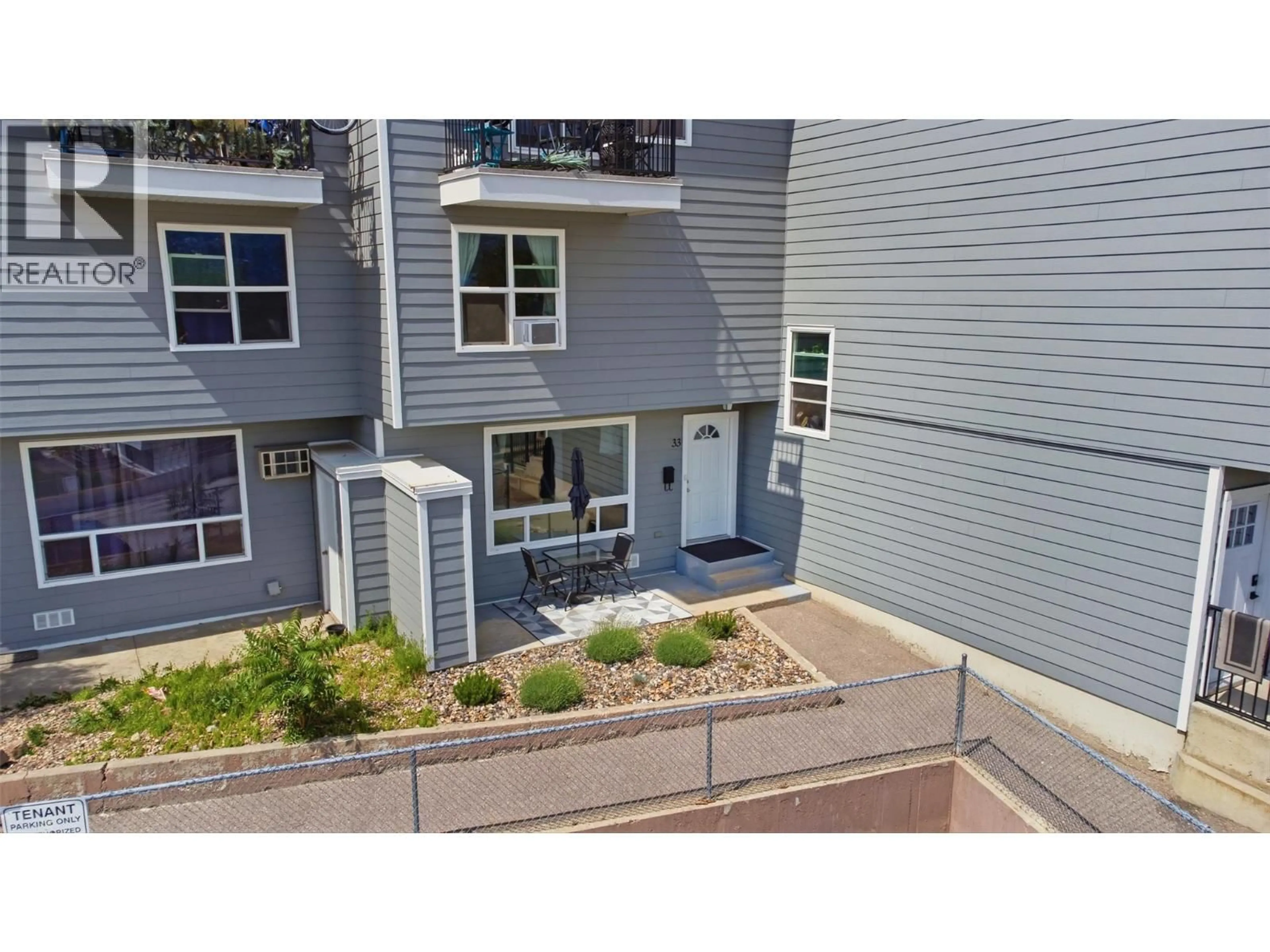 A pic from outside/outdoor area/front of a property/back of a property/a pic from drone, street for 33 - 3800 40 AVENUE, Vernon British Columbia V1T6S3