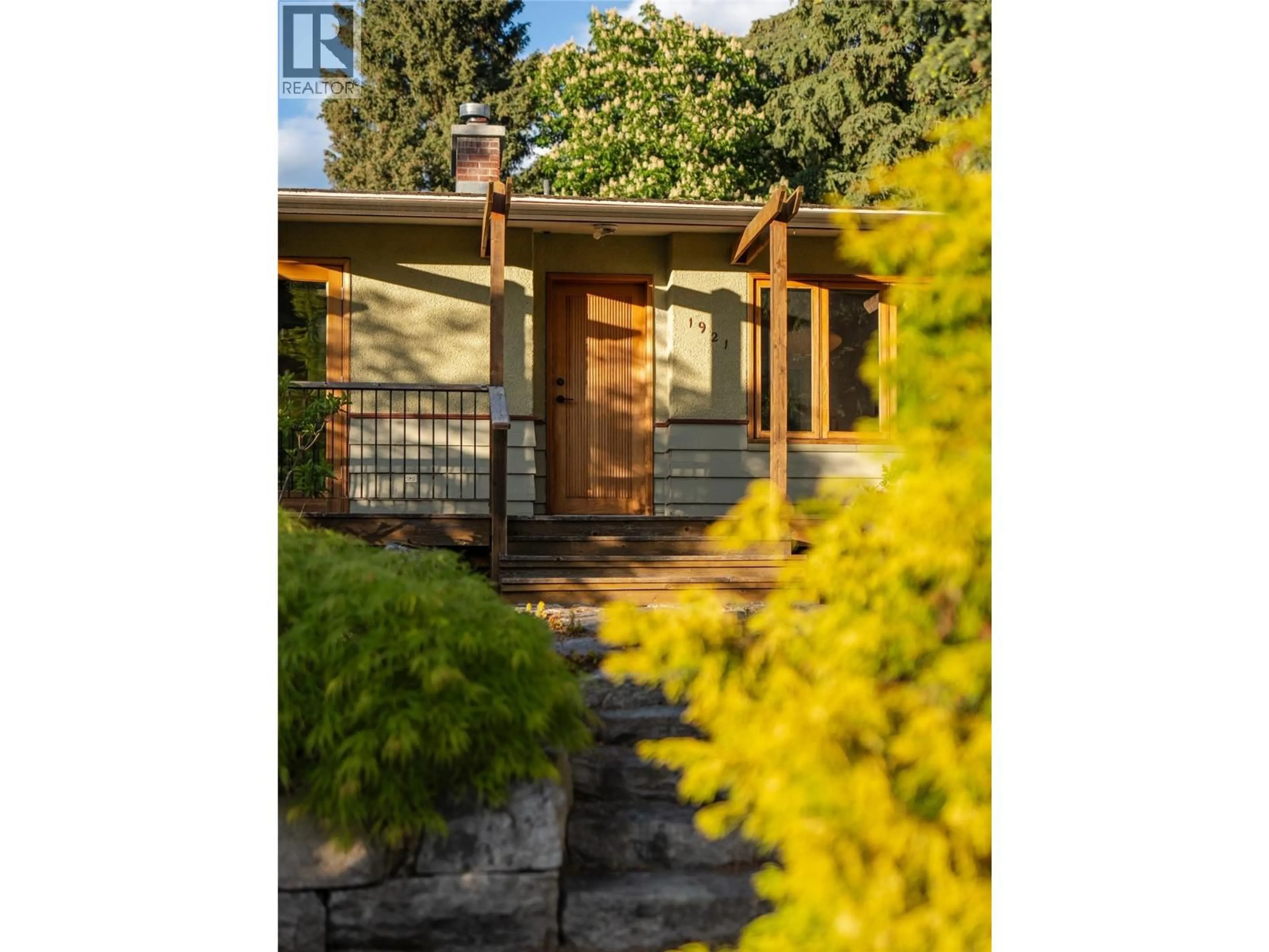 Unknown for 1921 KOOTENAY STREET, Nelson British Columbia V1L1M5