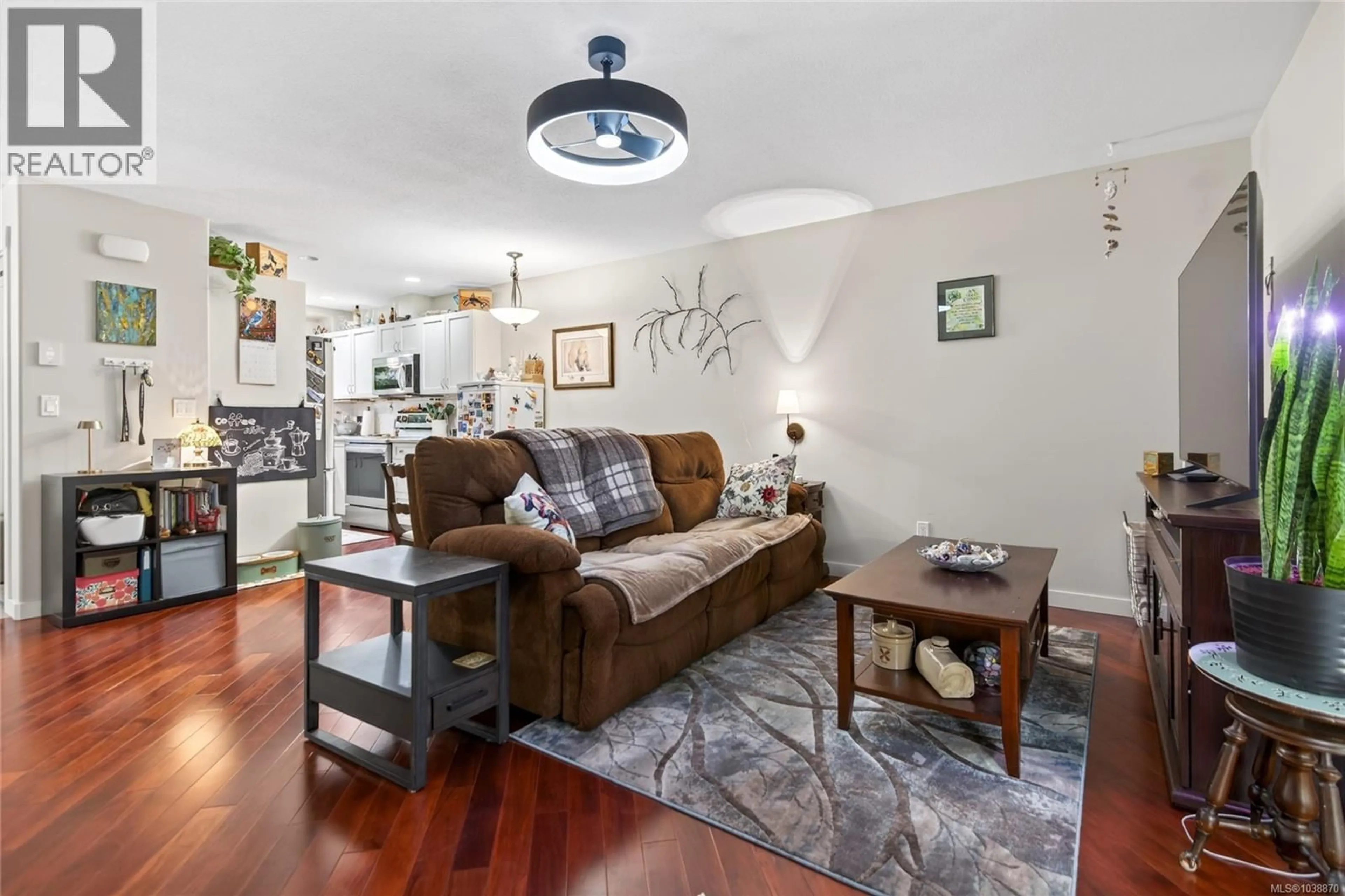 Living room with furniture, unknown for 119 - 170 CENTENNIAL DRIVE, Courtenay British Columbia V9N9V7