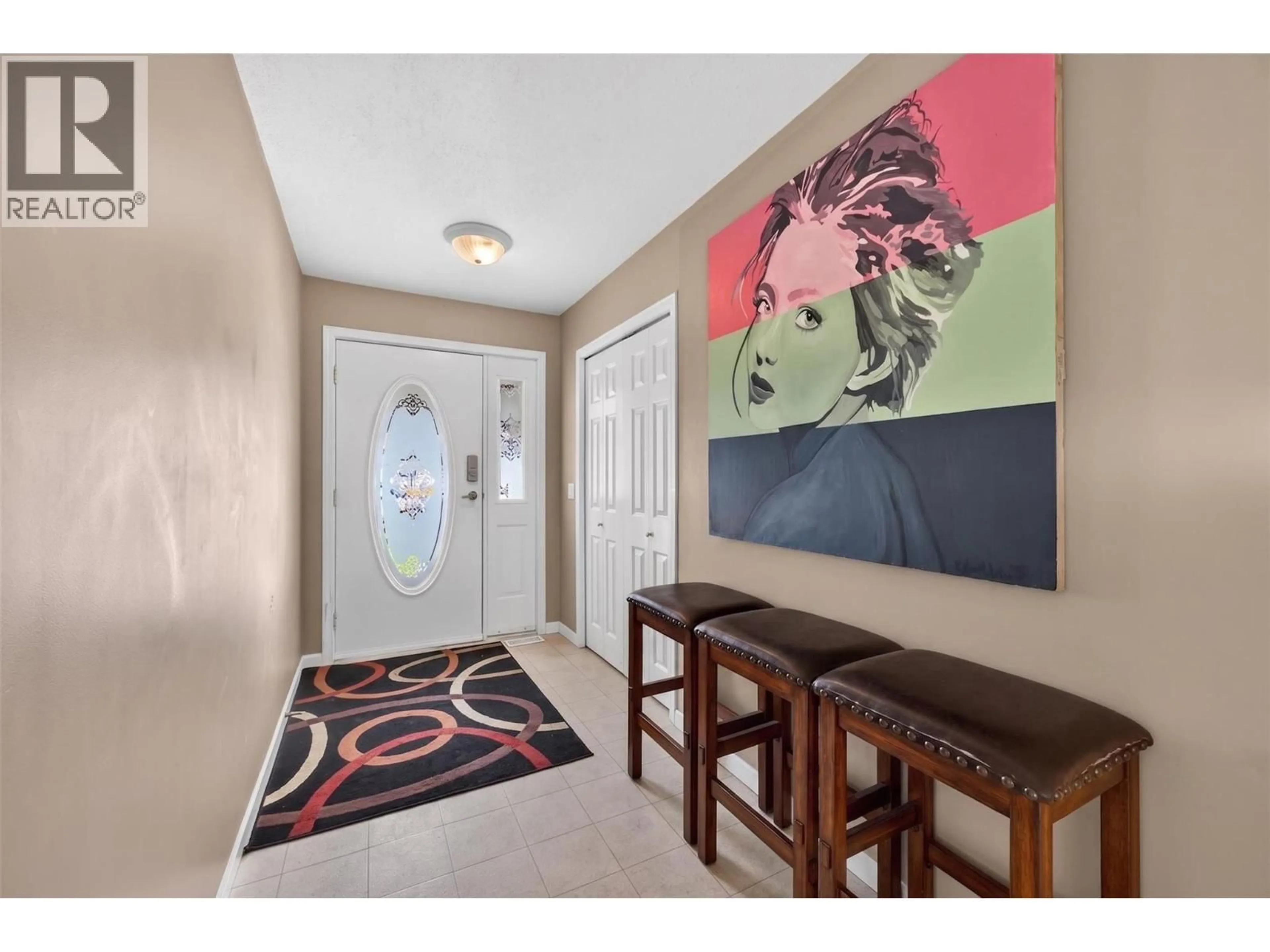 Indoor entryway for 313 HEMLOCK CRESCENT NORTH, Sicamous British Columbia V0E2V1
