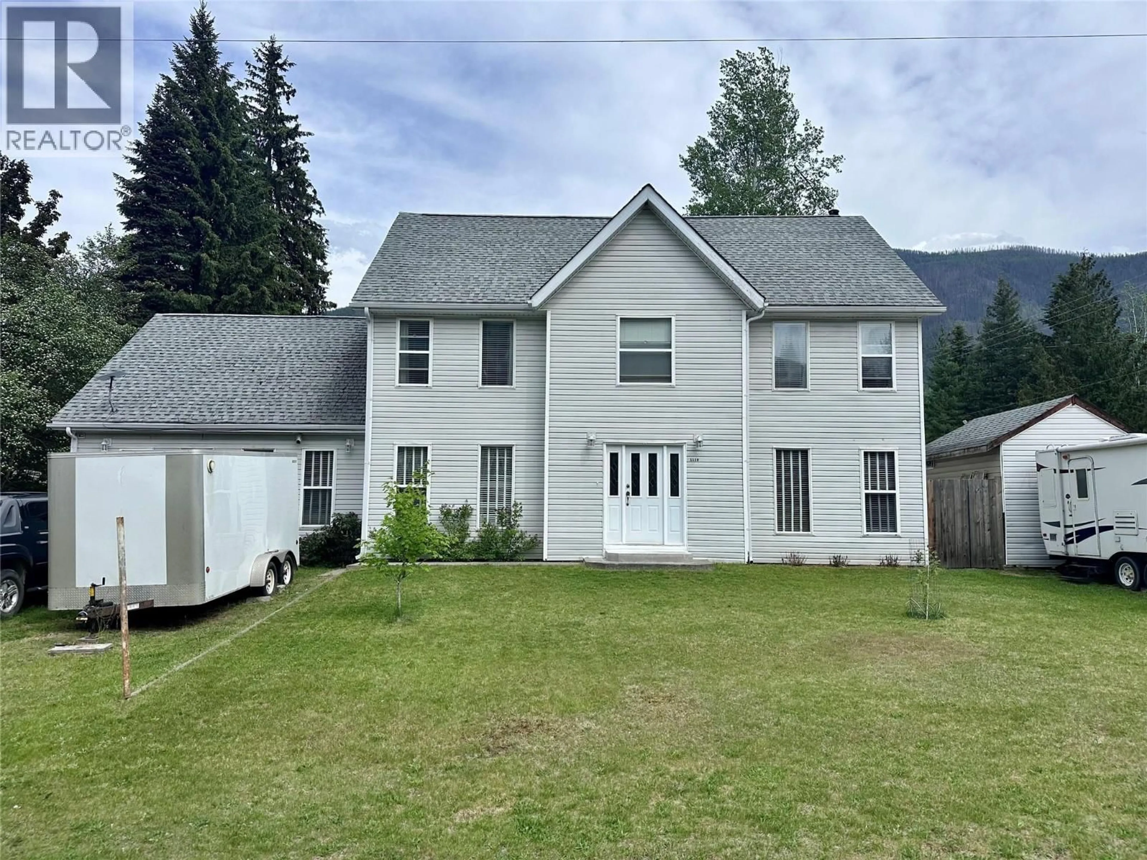 A pic from outside/outdoor area/front of a property/back of a property/a pic from drone, unknown for 1118 HAROLD STREET, Slocan British Columbia V0G2C0