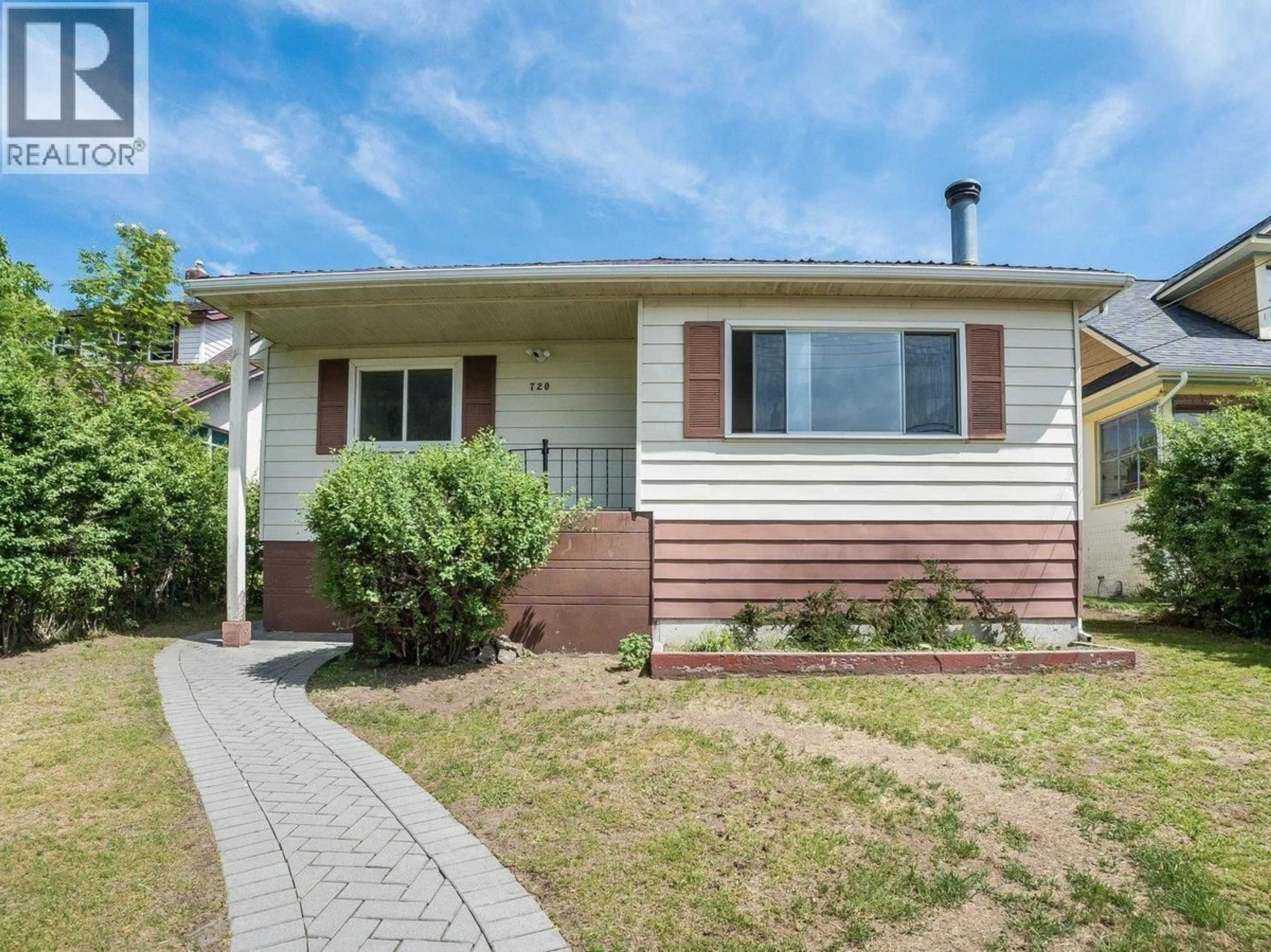 Home with vinyl exterior material, street for 720 THIRD STREET, Nelson British Columbia V1L2R2