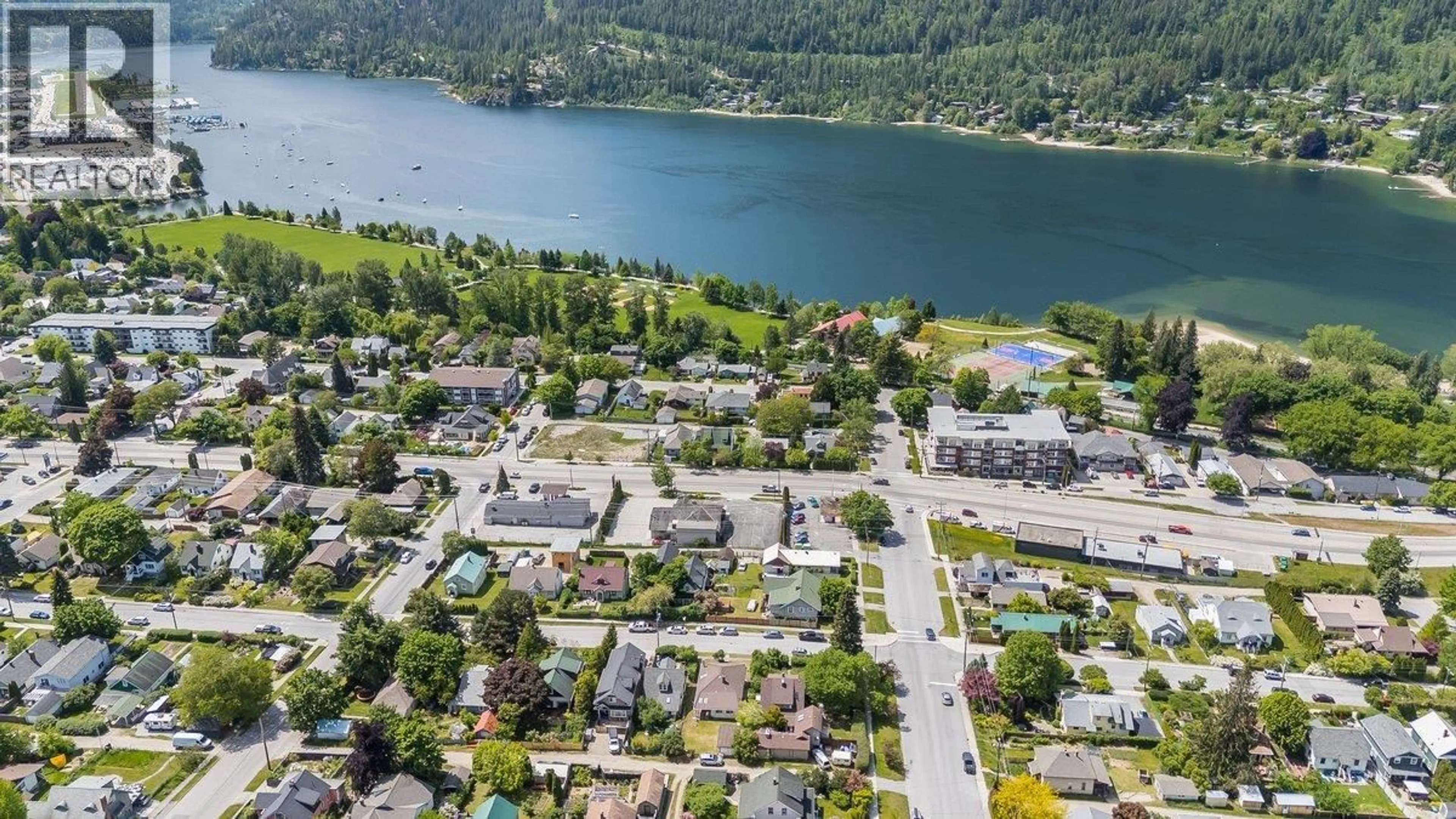 A pic from outside/outdoor area/front of a property/back of a property/a pic from drone, water/lake/river/ocean view for 720 THIRD STREET, Nelson British Columbia V1L2R2