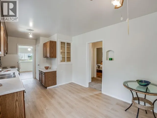 720 THIRD STREET, Nelson 5