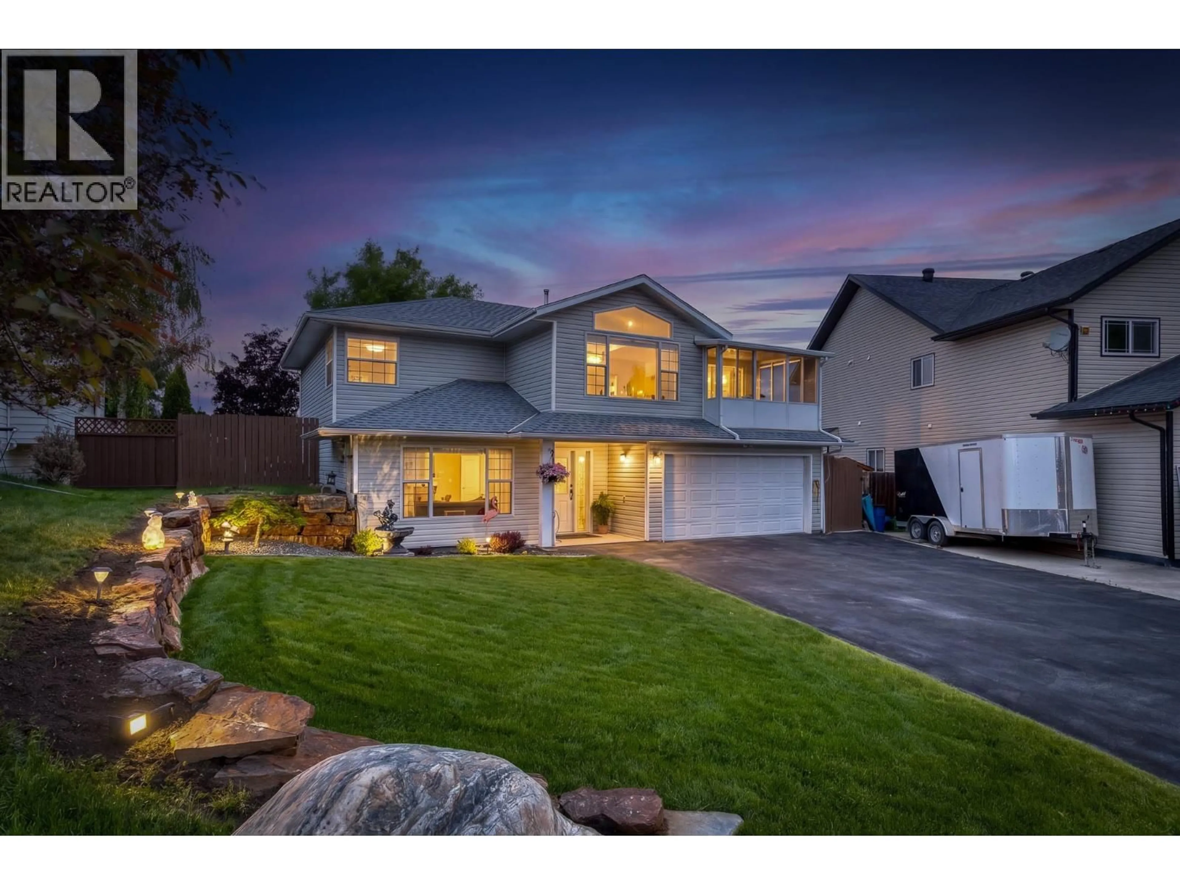 Home with vinyl exterior material, street for 1907 STAPLE DRIVE, Cranbrook British Columbia V1C6M7