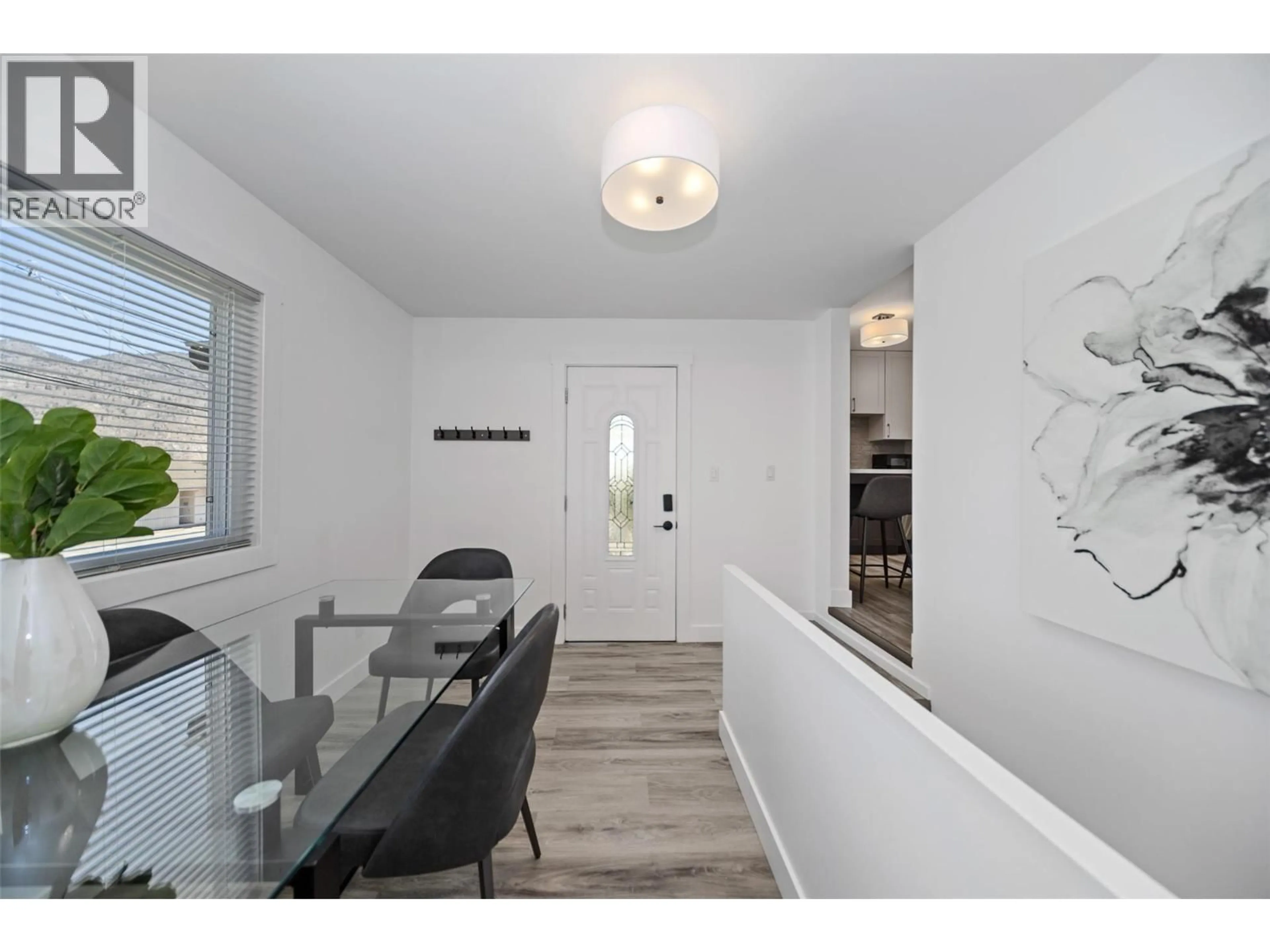 Indoor entryway for 8706 74TH AVENUE, Osoyoos British Columbia V1H1V0