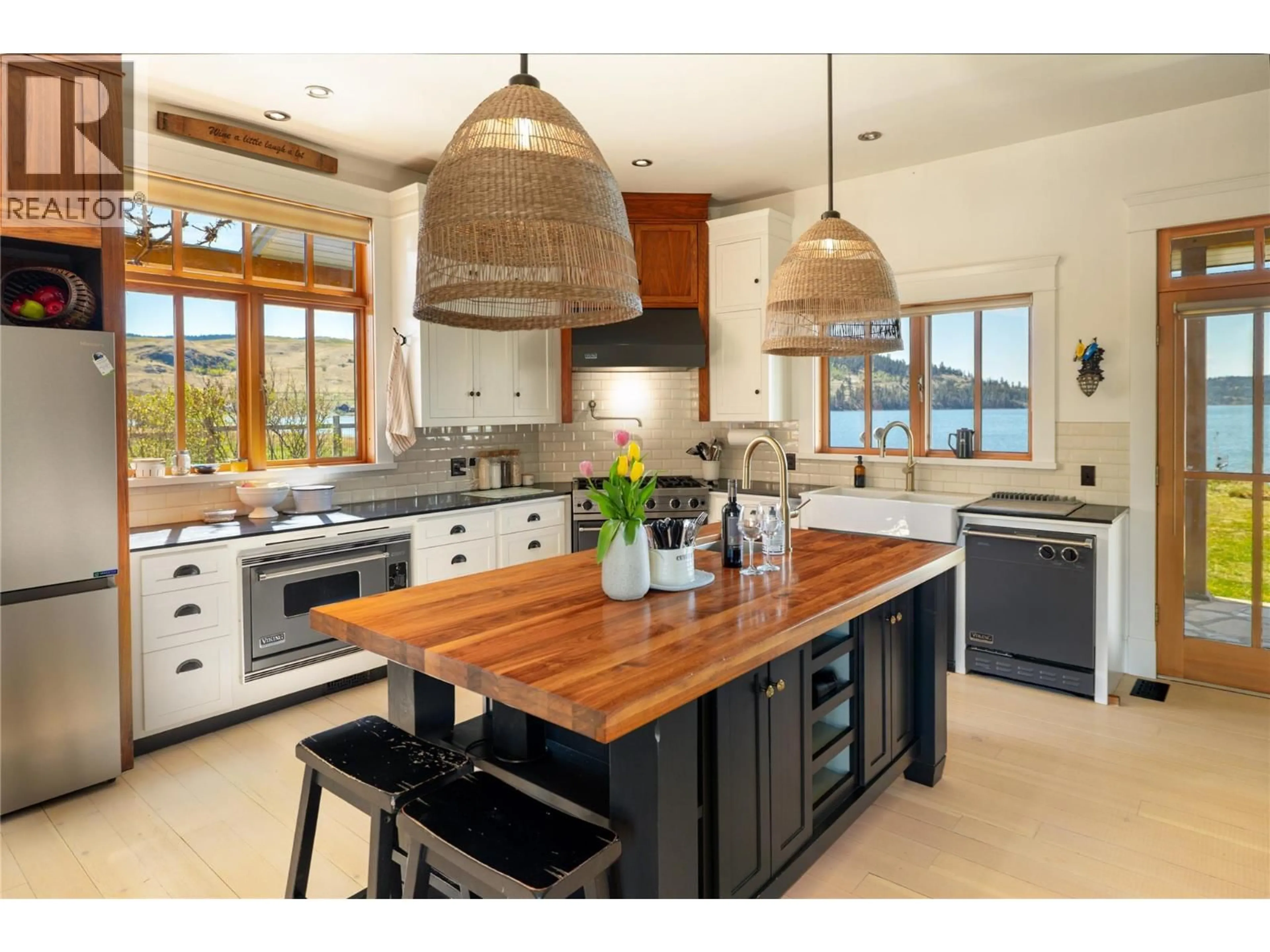 Open concept kitchen, unknown for 140 GOLDEN QUILL TRAIL, Stump Lake British Columbia V0E2A0