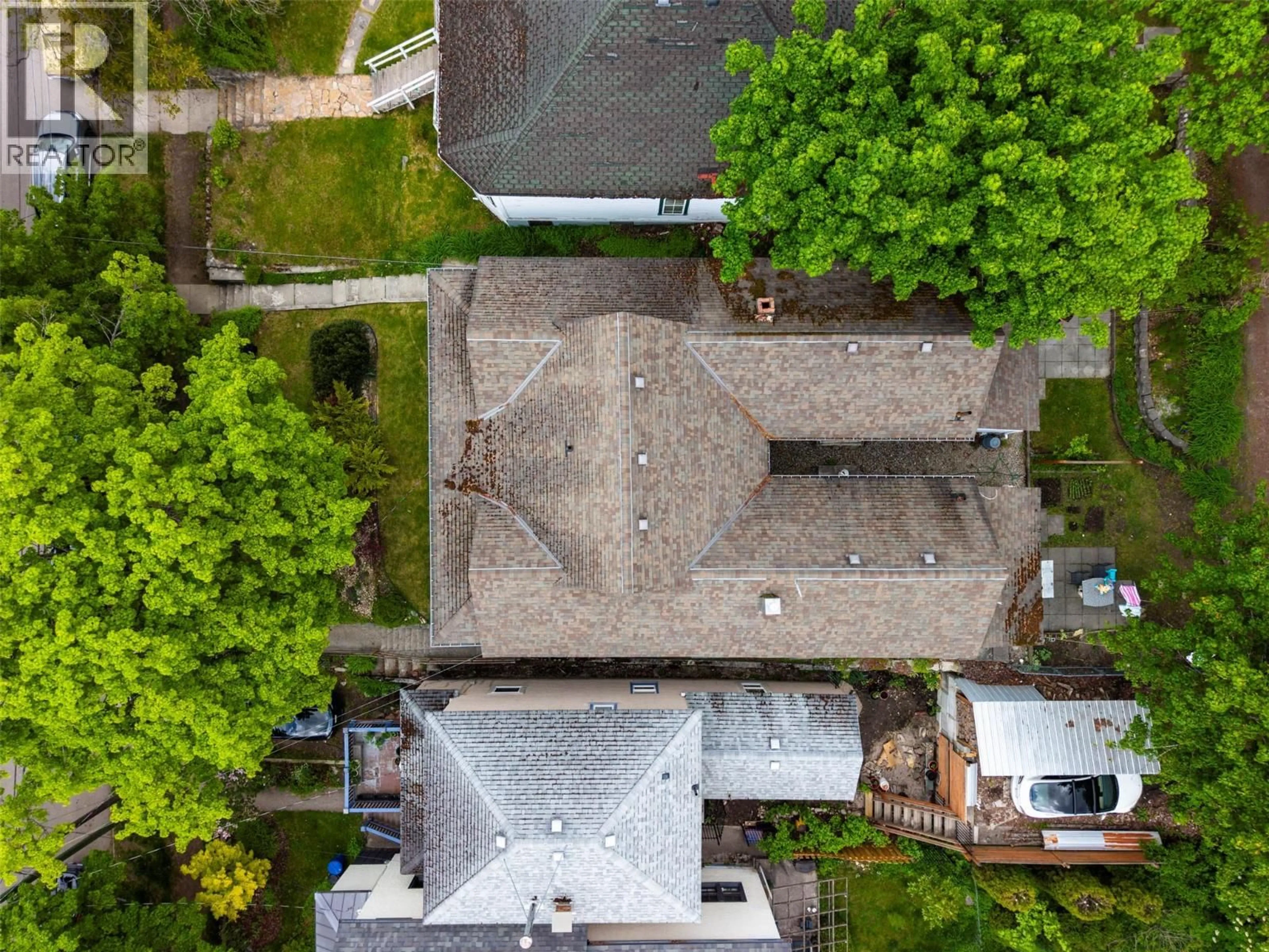 A pic from outside/outdoor area/front of a property/back of a property/a pic from drone, street for 308/310 CARBONATE STREET, Nelson British Columbia V1L4P2