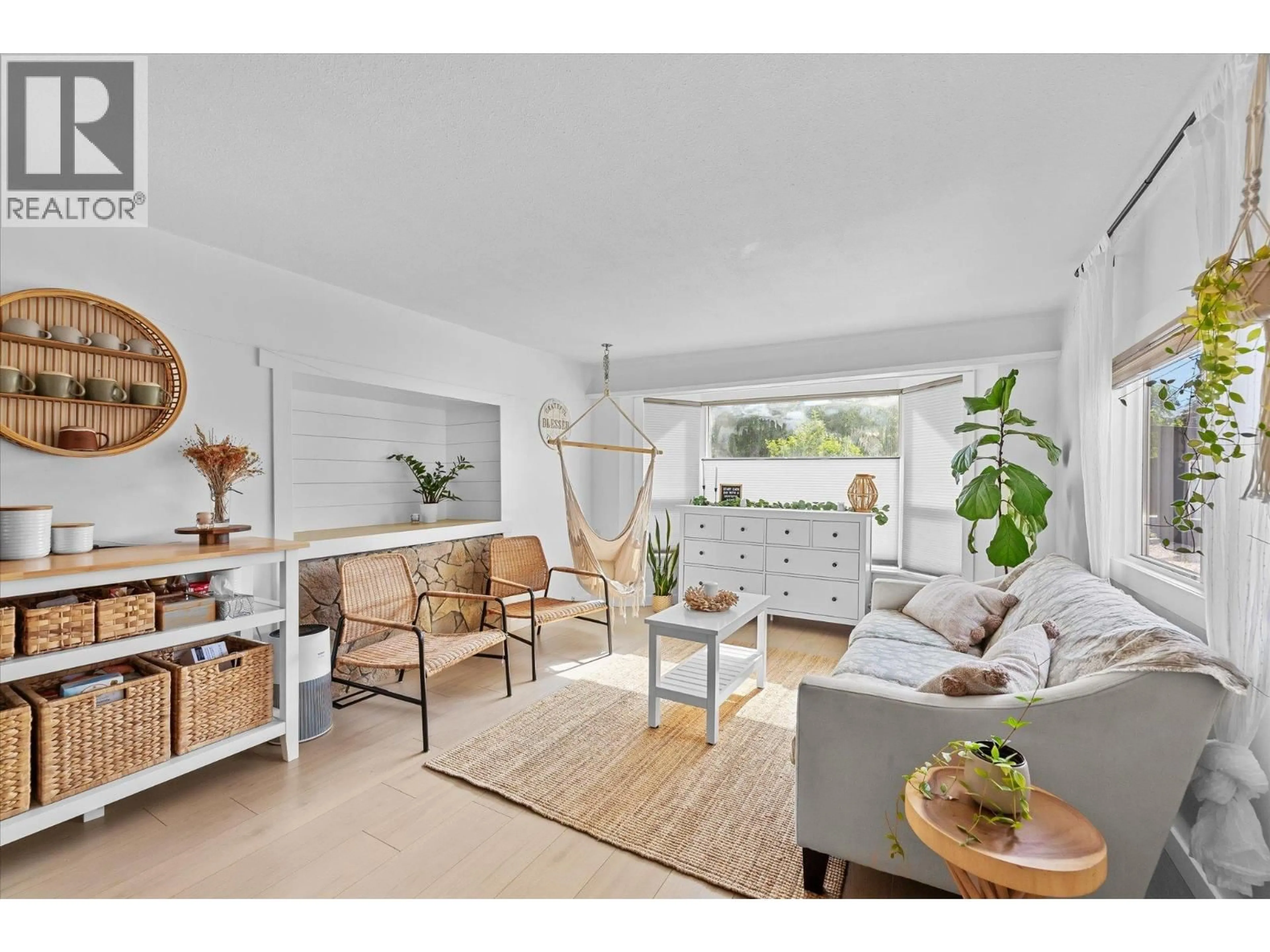 Living room with furniture, unknown for 95 - 2035 BOUCHERIE ROAD, West Kelowna British Columbia V4T1Z8