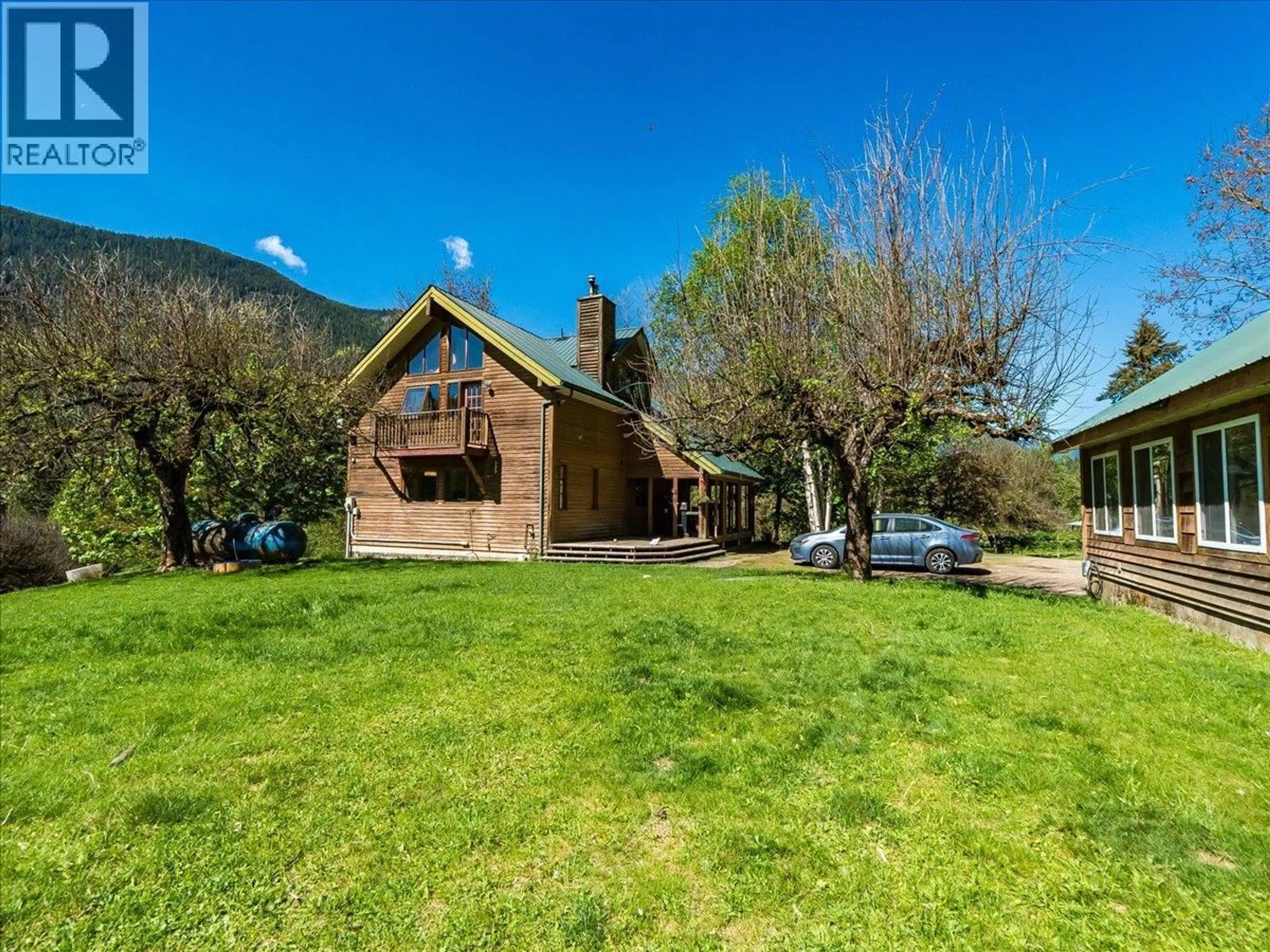 A pic from outside/outdoor area/front of a property/back of a property/a pic from drone, mountain view for 2960 UPPER SLOCAN PARK ROAD, Slocan Park British Columbia V0G2E0