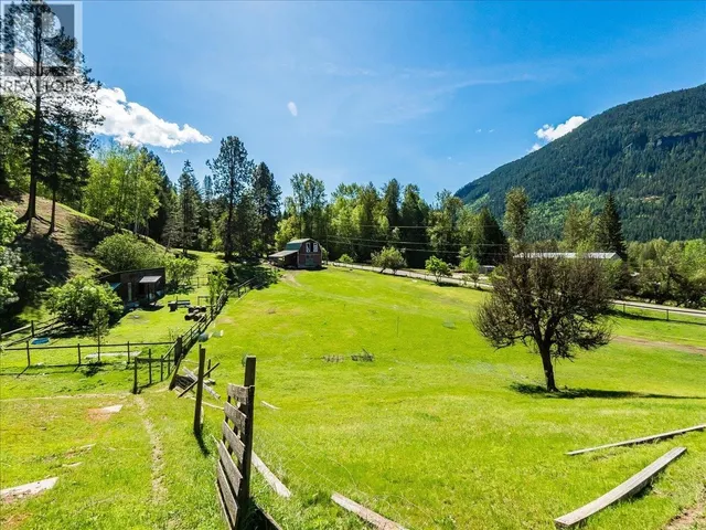 2960 UPPER SLOCAN PARK ROAD, Slocan Park 5