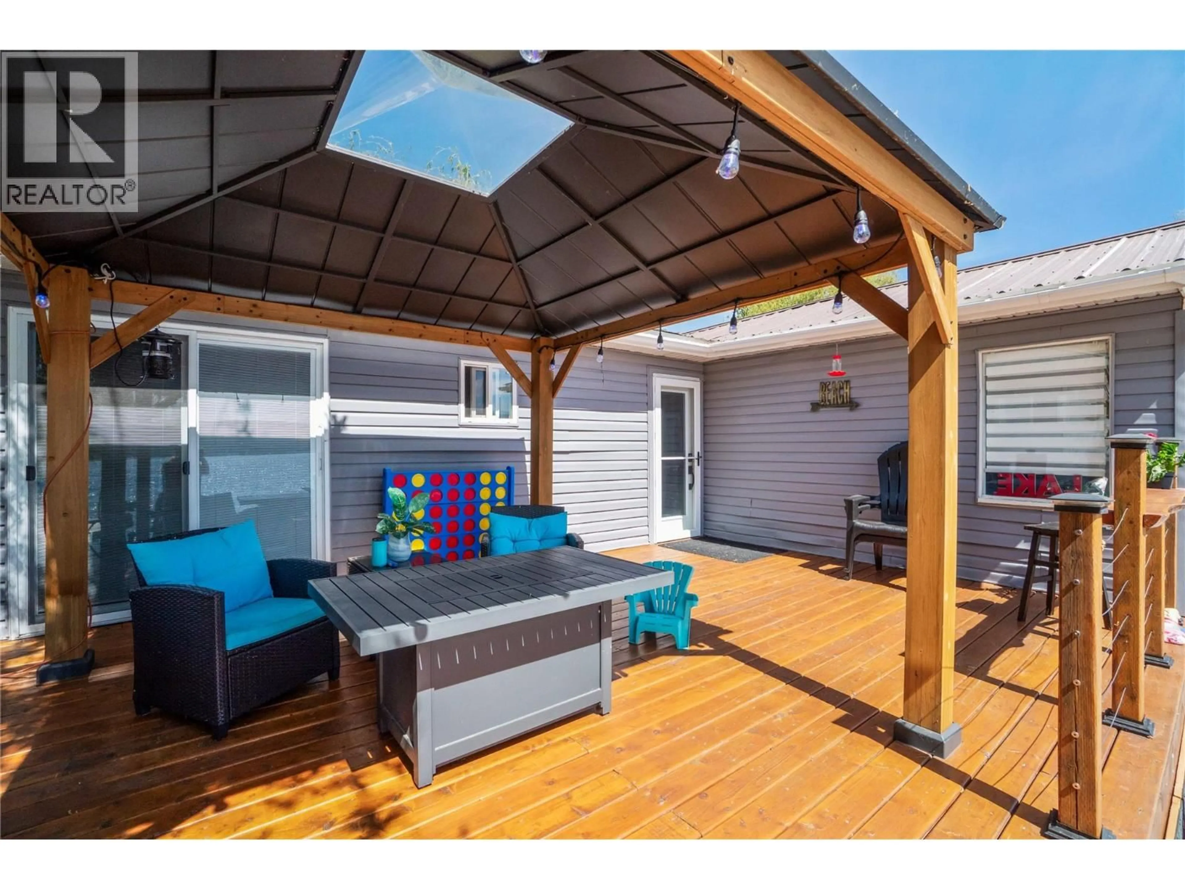 Patio, street for 3572 HILLIAM FRONTAGE ROAD, Scotch Creek British Columbia V0E1M5