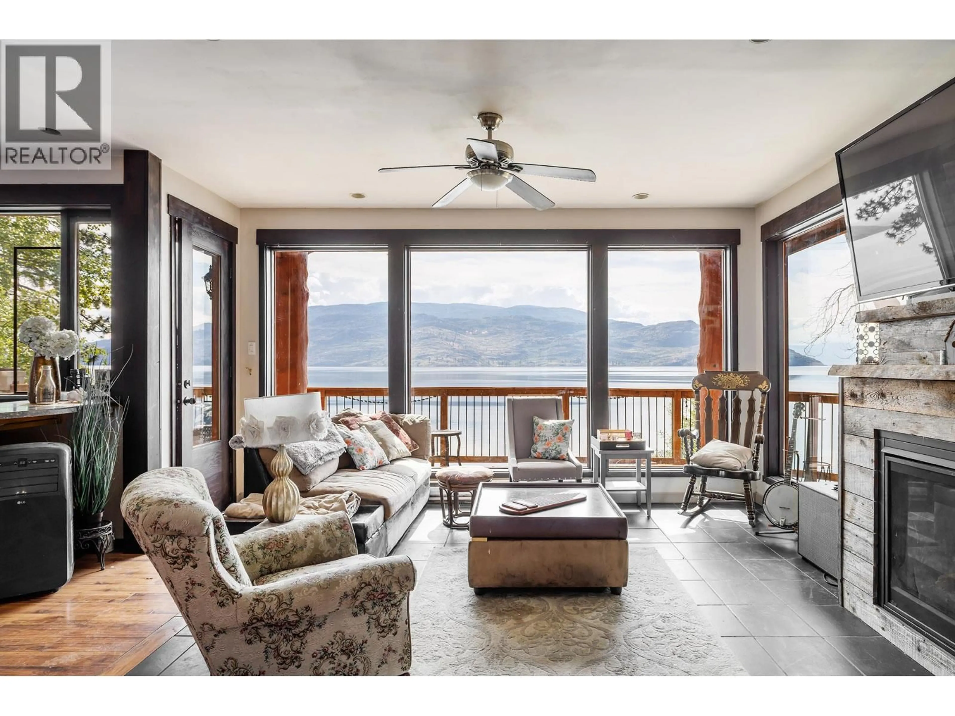 Living room with furniture, unknown for 6261 RENFREW ROAD, Peachland British Columbia V0H1X7