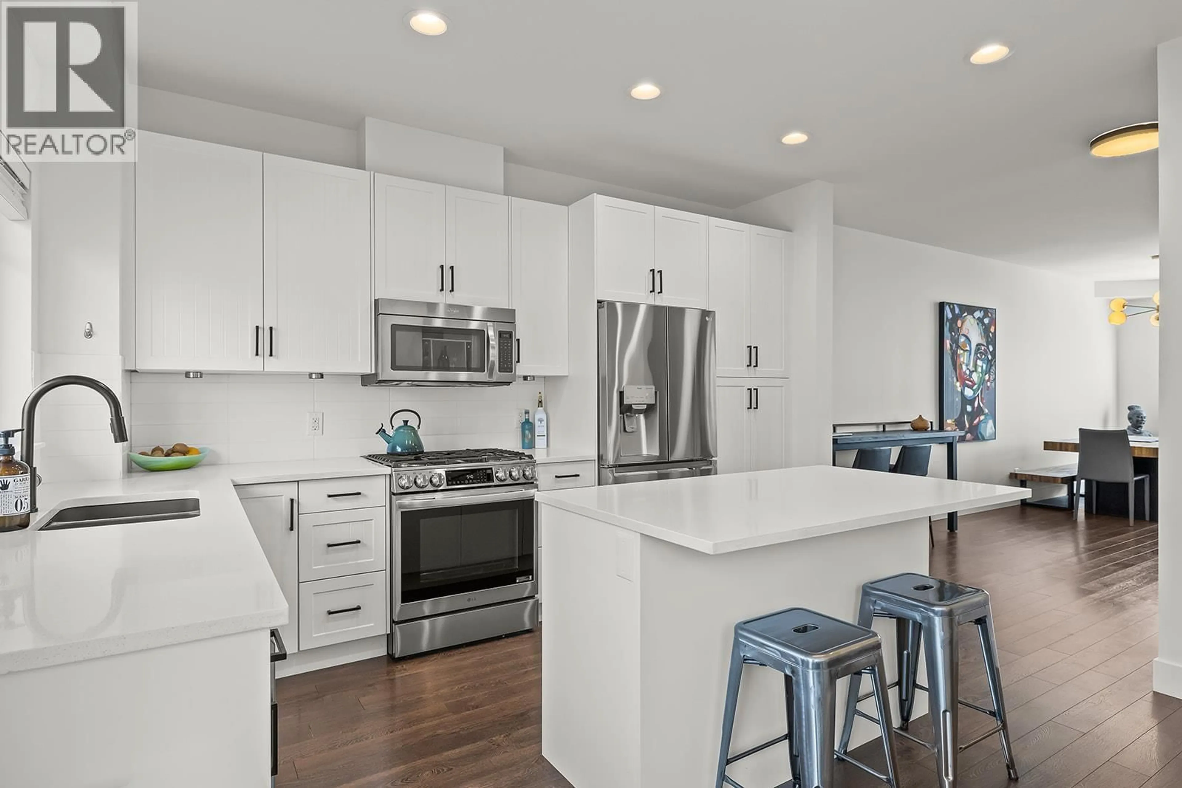 Open concept kitchen, ceramic/tile floor for 45 - 600 SHERWOOD ROAD, Kelowna British Columbia V1W5K1