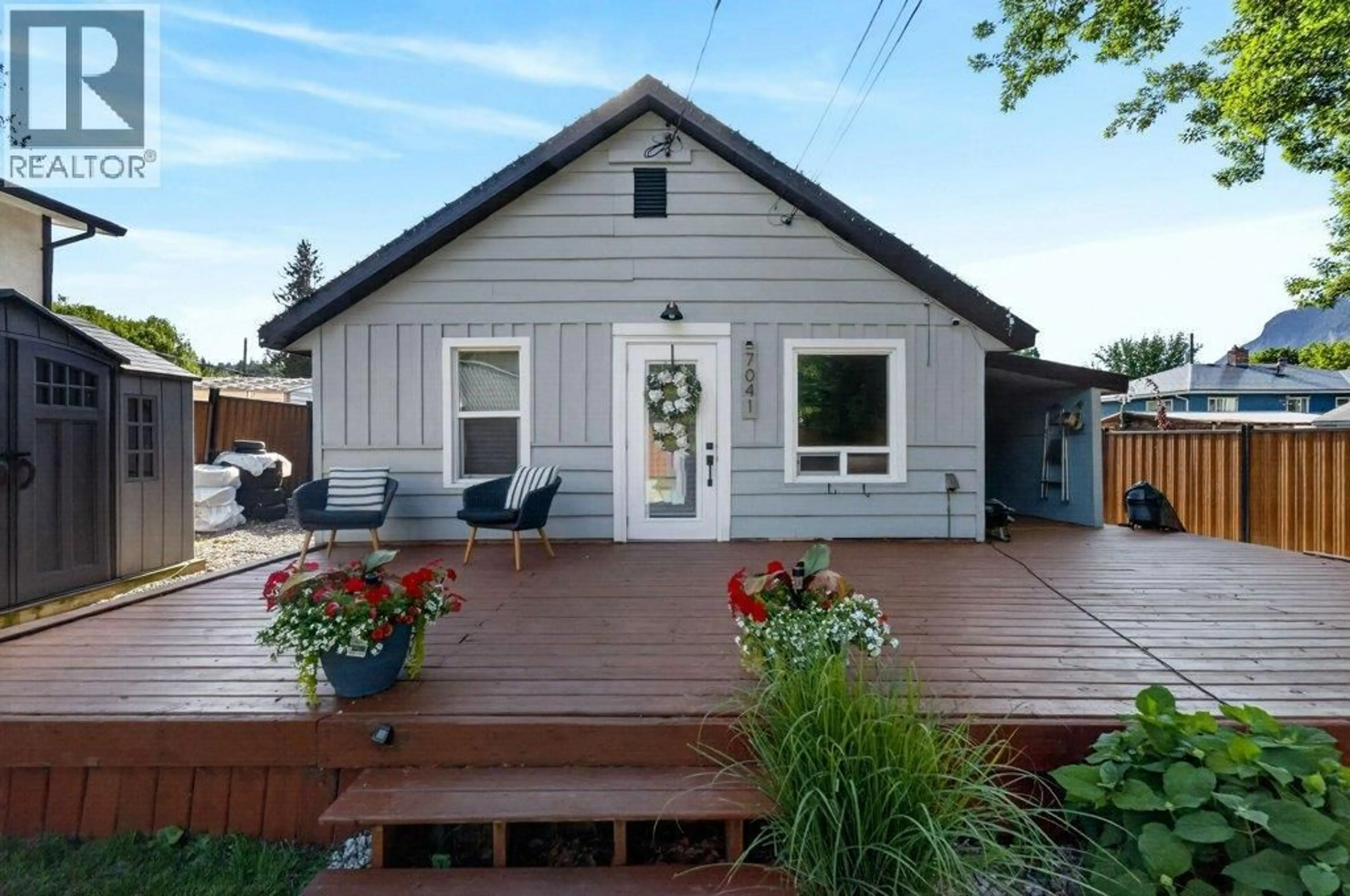 Home with vinyl exterior material, street for 7041 50 STREET NORTHEAST, Salmon Arm British Columbia V0E2K0