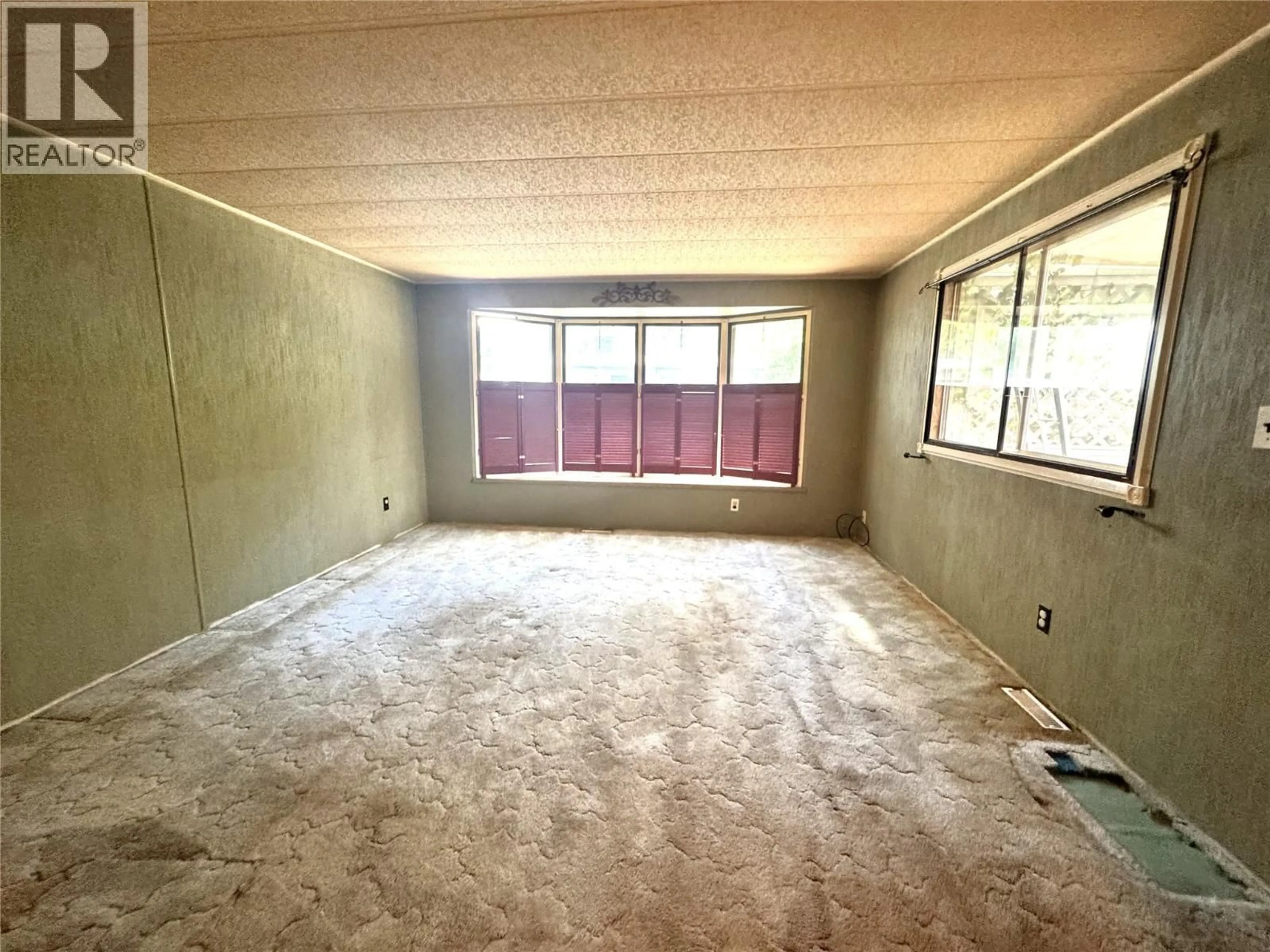 A pic of a room for 30 - 8487 97 HIGHWAY, Oliver British Columbia V0H1T2