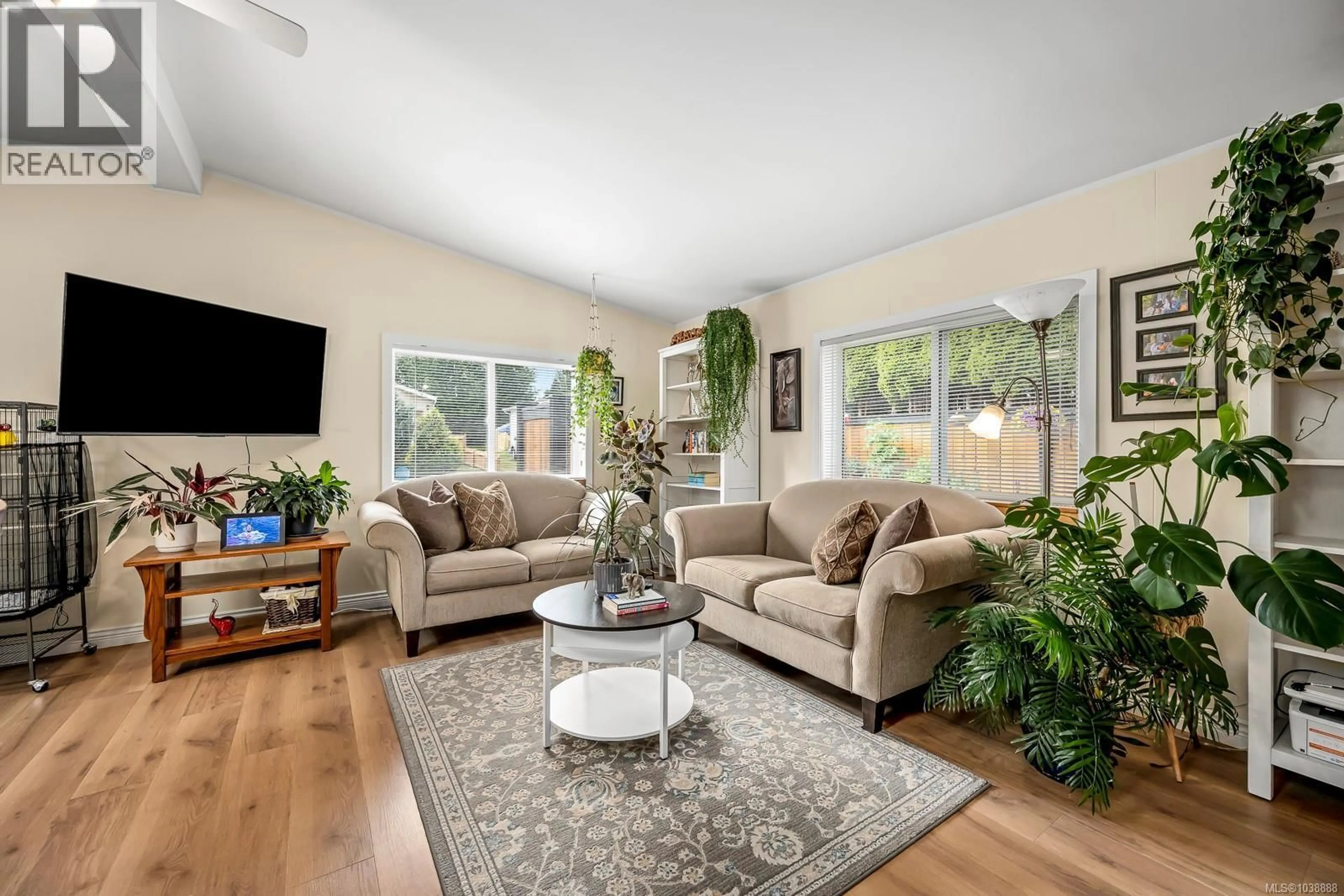Living room with furniture, unknown for 102 - 2200 LAMBERT DRIVE, Courtenay British Columbia V9N9E1
