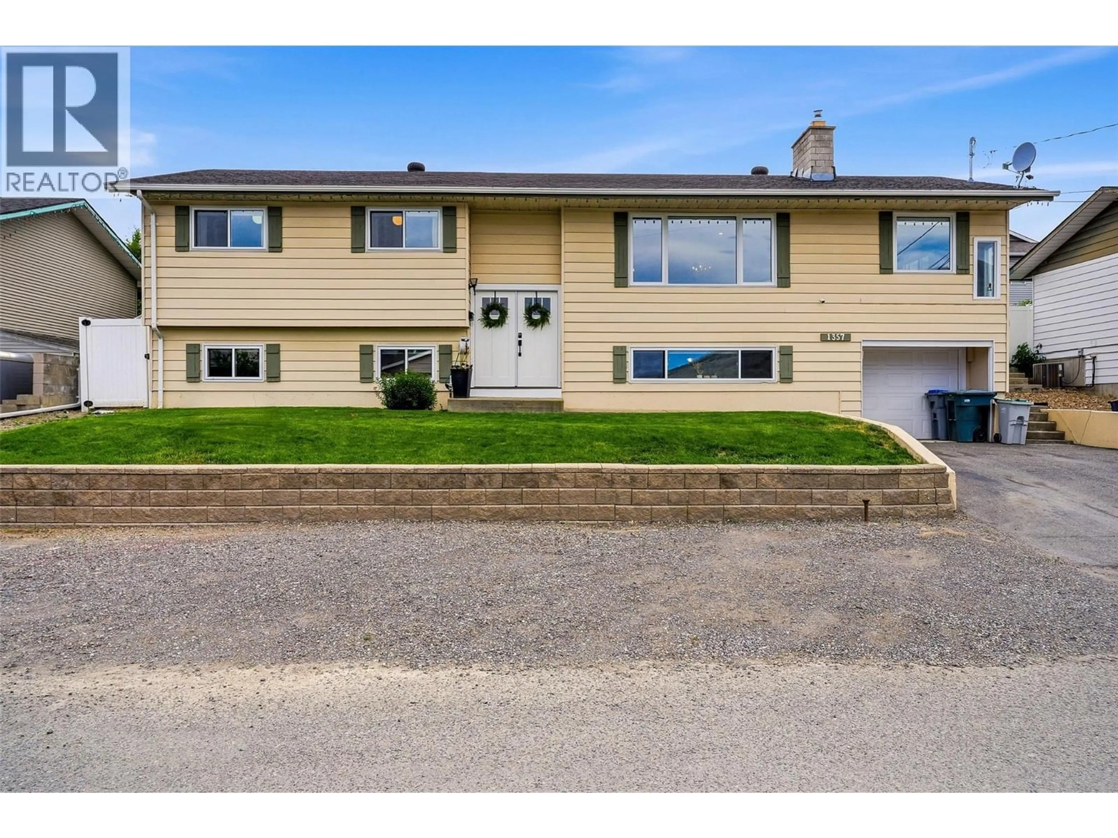 Home with vinyl exterior material, street for 1357 SITKA STREET, Kamloops British Columbia V2B2V8