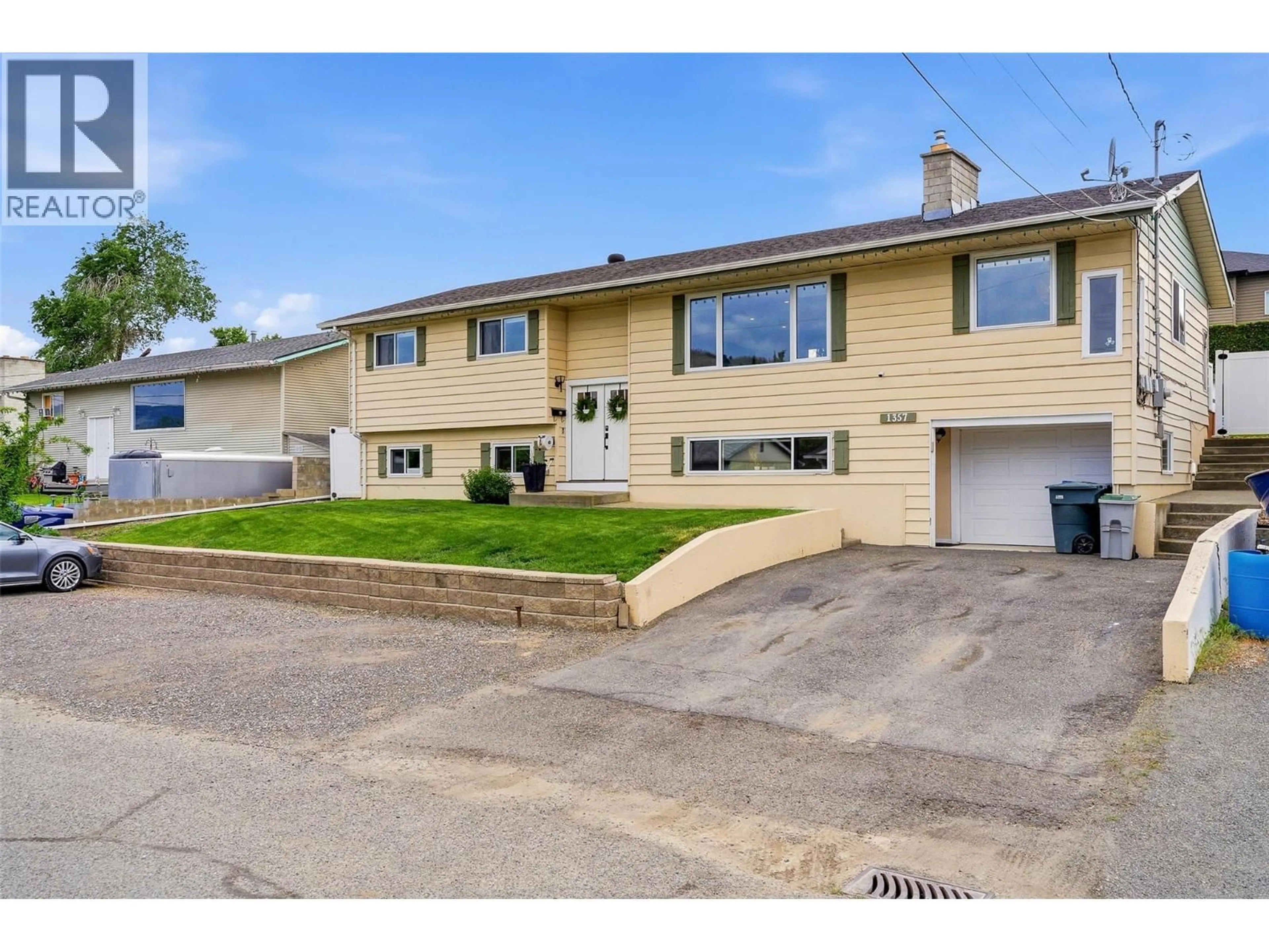 Home with vinyl exterior material, street for 1357 SITKA STREET, Kamloops British Columbia V2B2V8