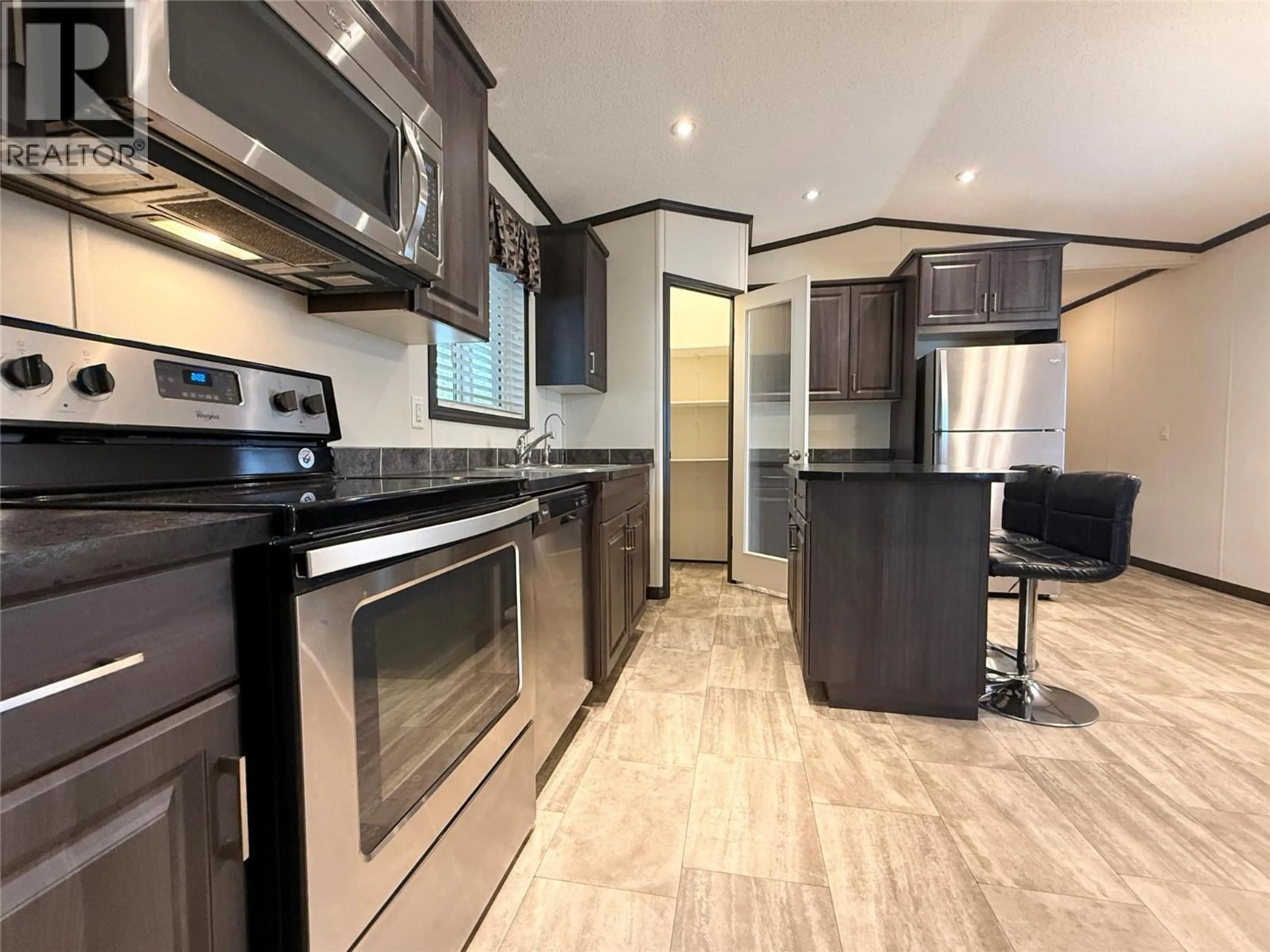Open concept kitchen, unknown for 5 - 8945 HIGHWAY 97 N HIGHWAY, Kelowna British Columbia V4V1E8