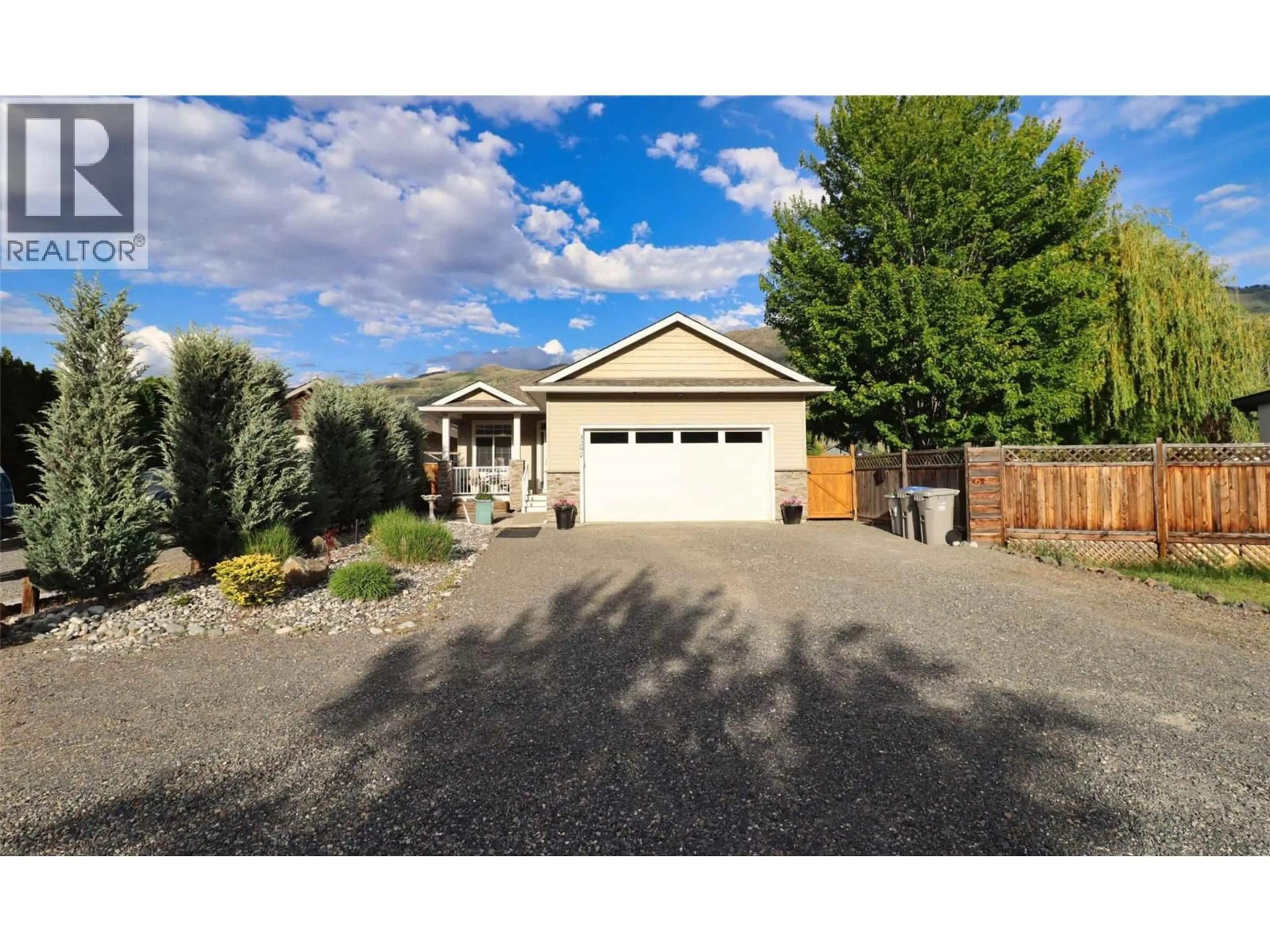 Home with vinyl exterior material, street for 3297 BANK ROAD, Kamloops British Columbia V2B6Z9