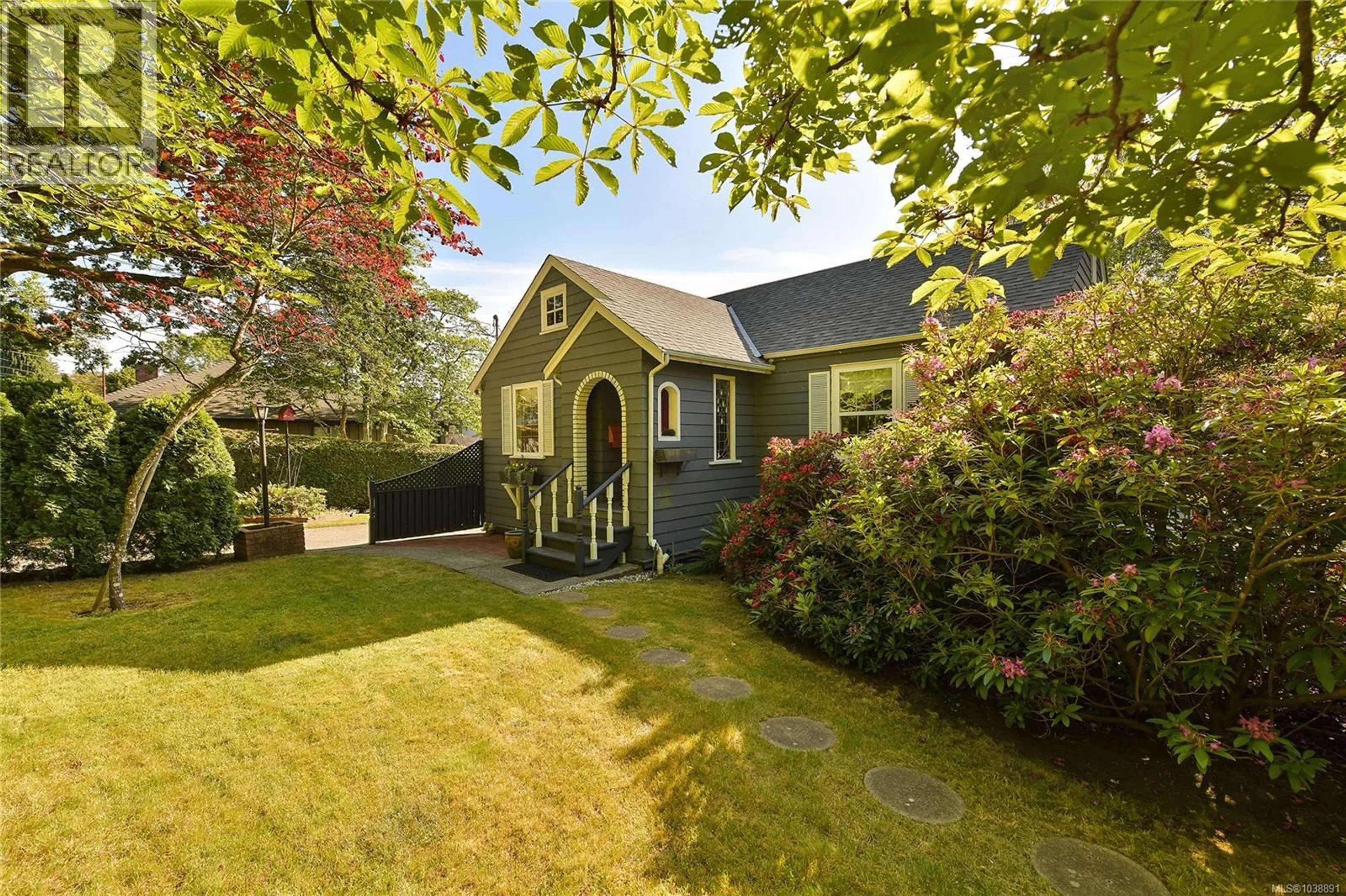 Unknown for 4296 CEDAR HILL ROAD, Saanich British Columbia V8N3C5