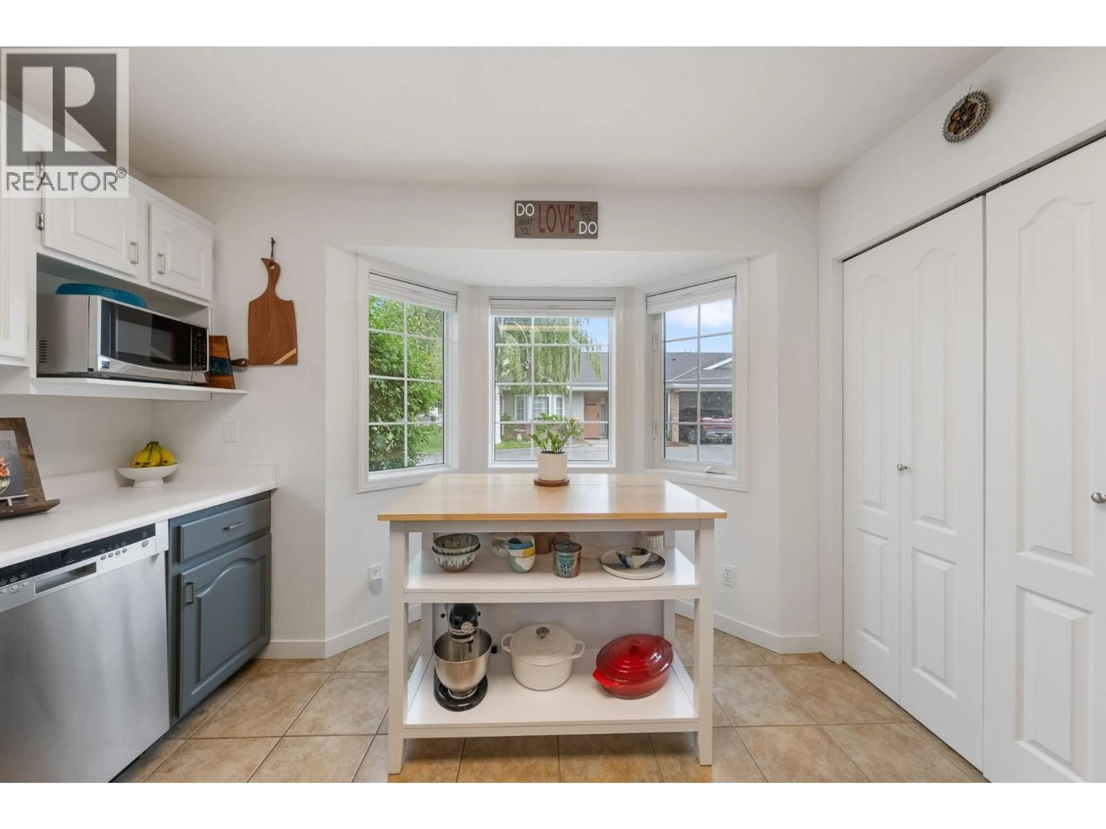 Unknown for 12 - 215 TAYLOR ROAD, Kelowna British Columbia V1X4G1
