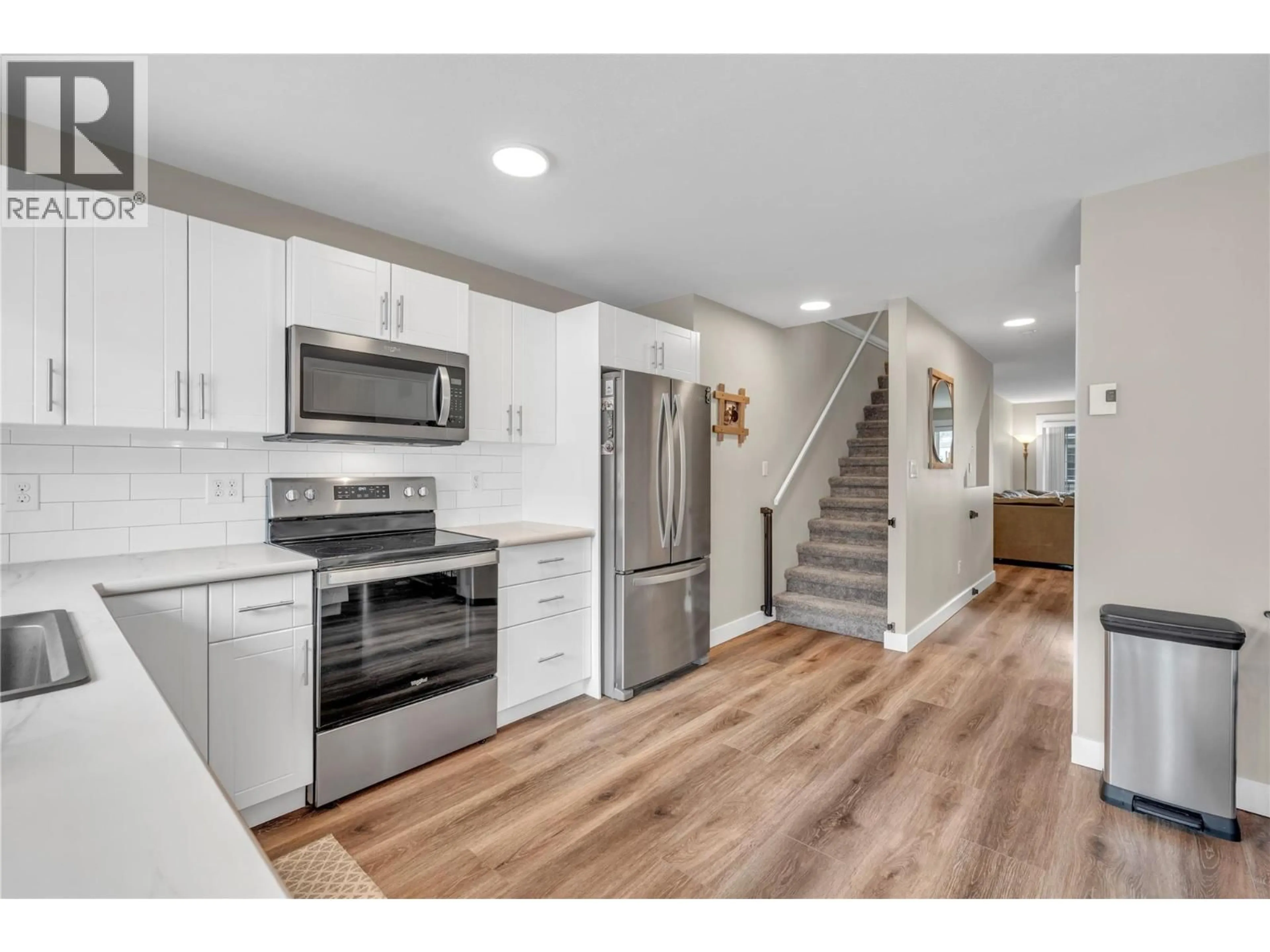 Open concept kitchen, unknown for 106 - 3145 WILSON STREET, Penticton British Columbia V2A5Y6