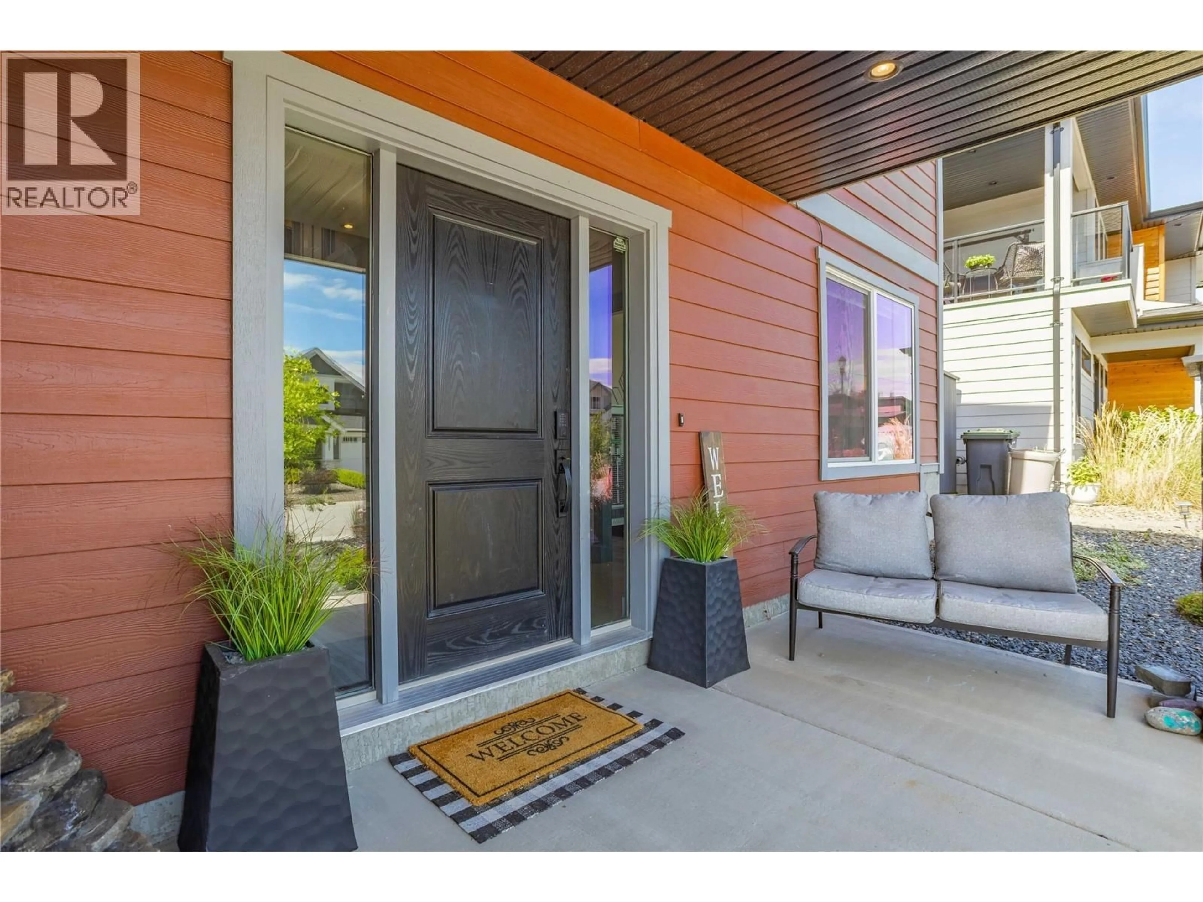 Indoor entryway for 2596 CROWN CREST DRIVE, West Kelowna British Columbia V4T1L7