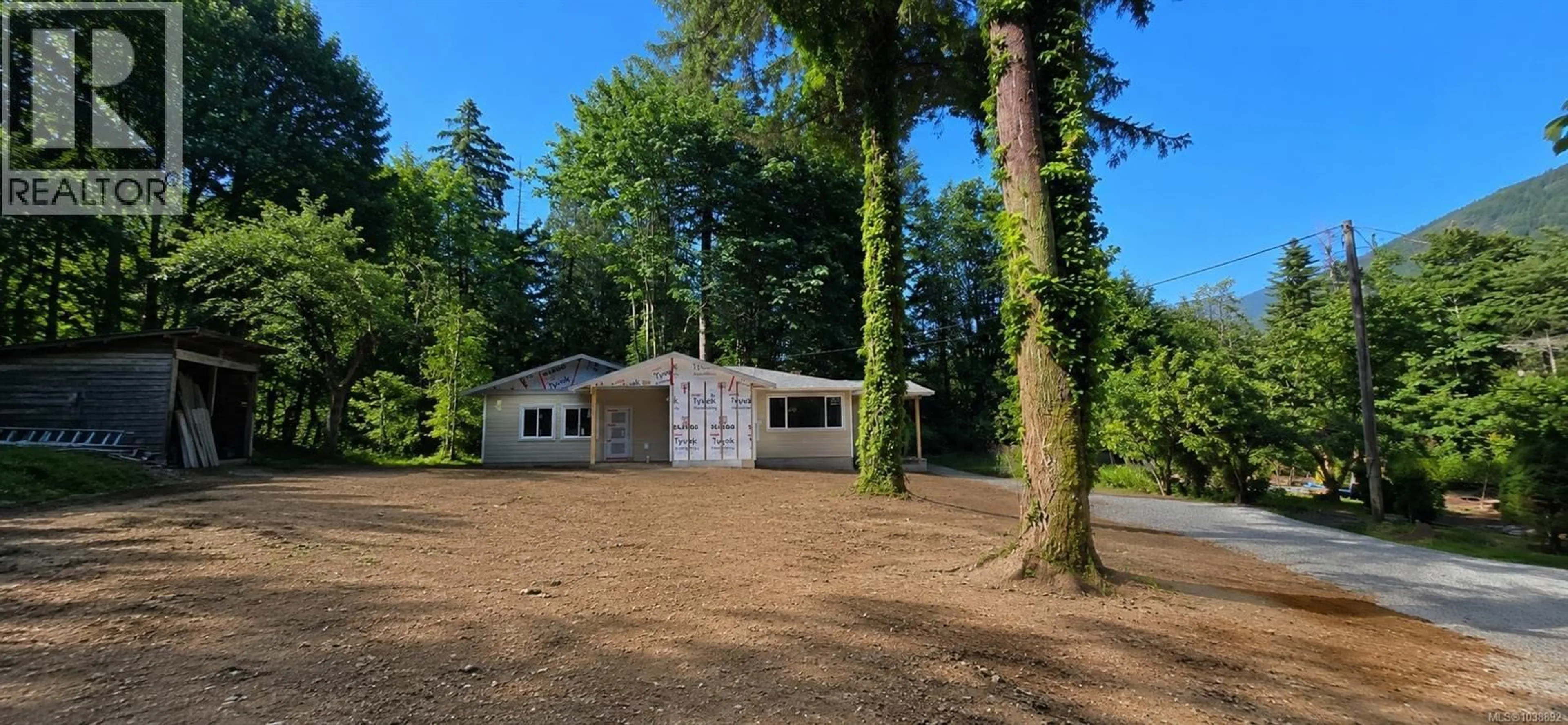 A pic from outside/outdoor area/front of a property/back of a property/a pic from drone, unknown for 7421 WESTHOLME ROAD, Westholme British Columbia V0R3C0