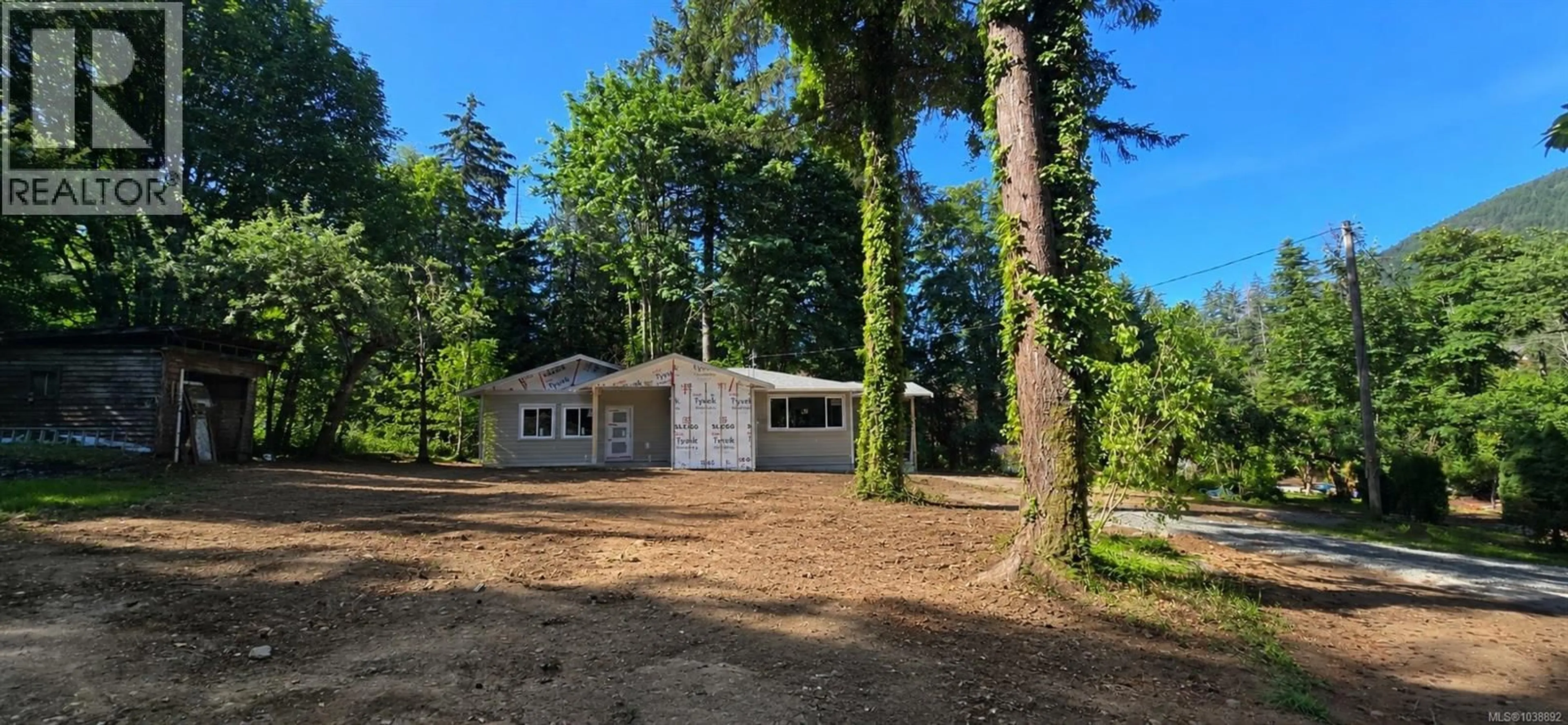 A pic from outside/outdoor area/front of a property/back of a property/a pic from drone, unknown for 7421 WESTHOLME ROAD, Westholme British Columbia V0R3C0