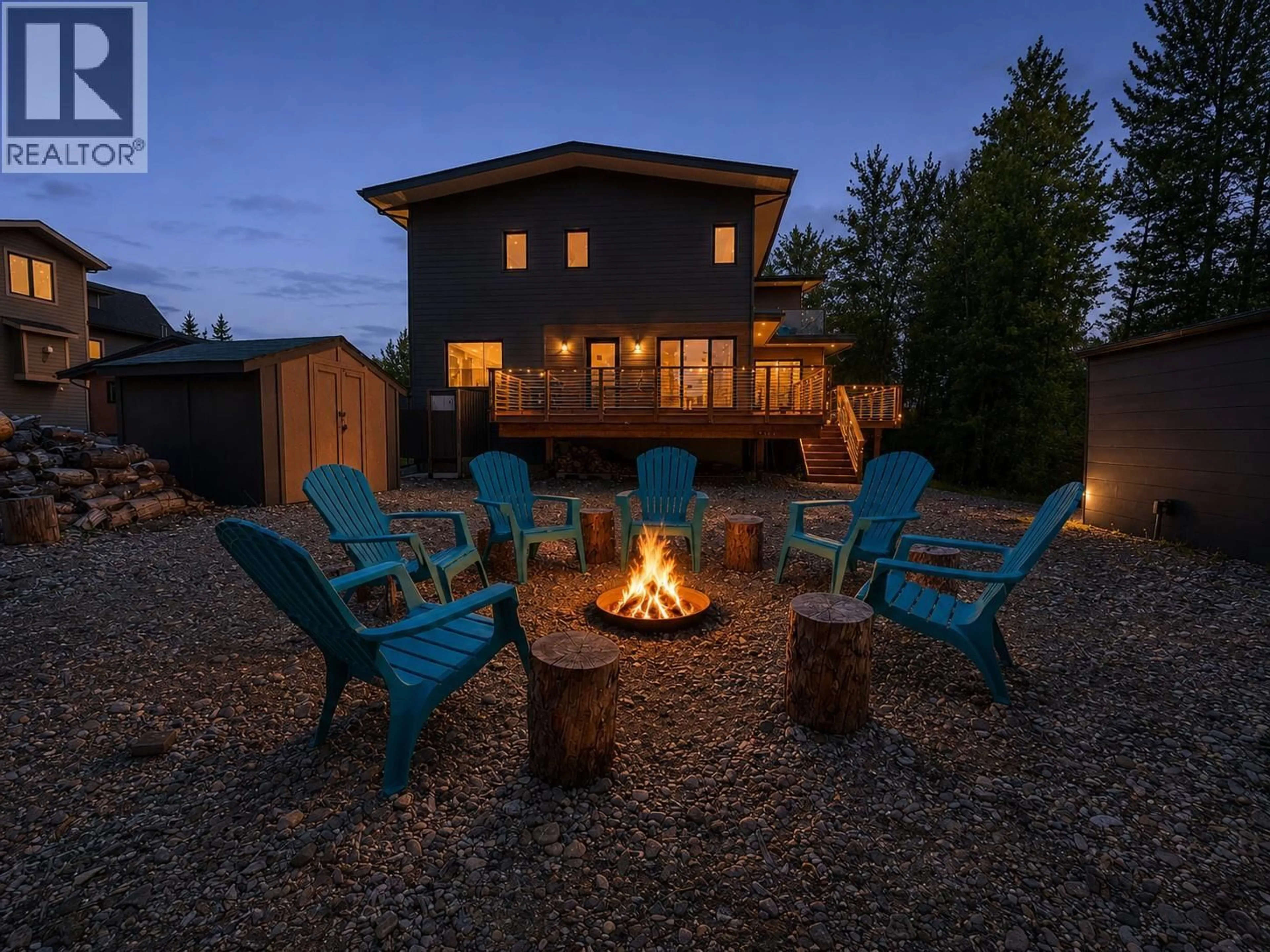 Patio, unknown for 4615 ROWAN STREET, Windermere British Columbia V0B2L2