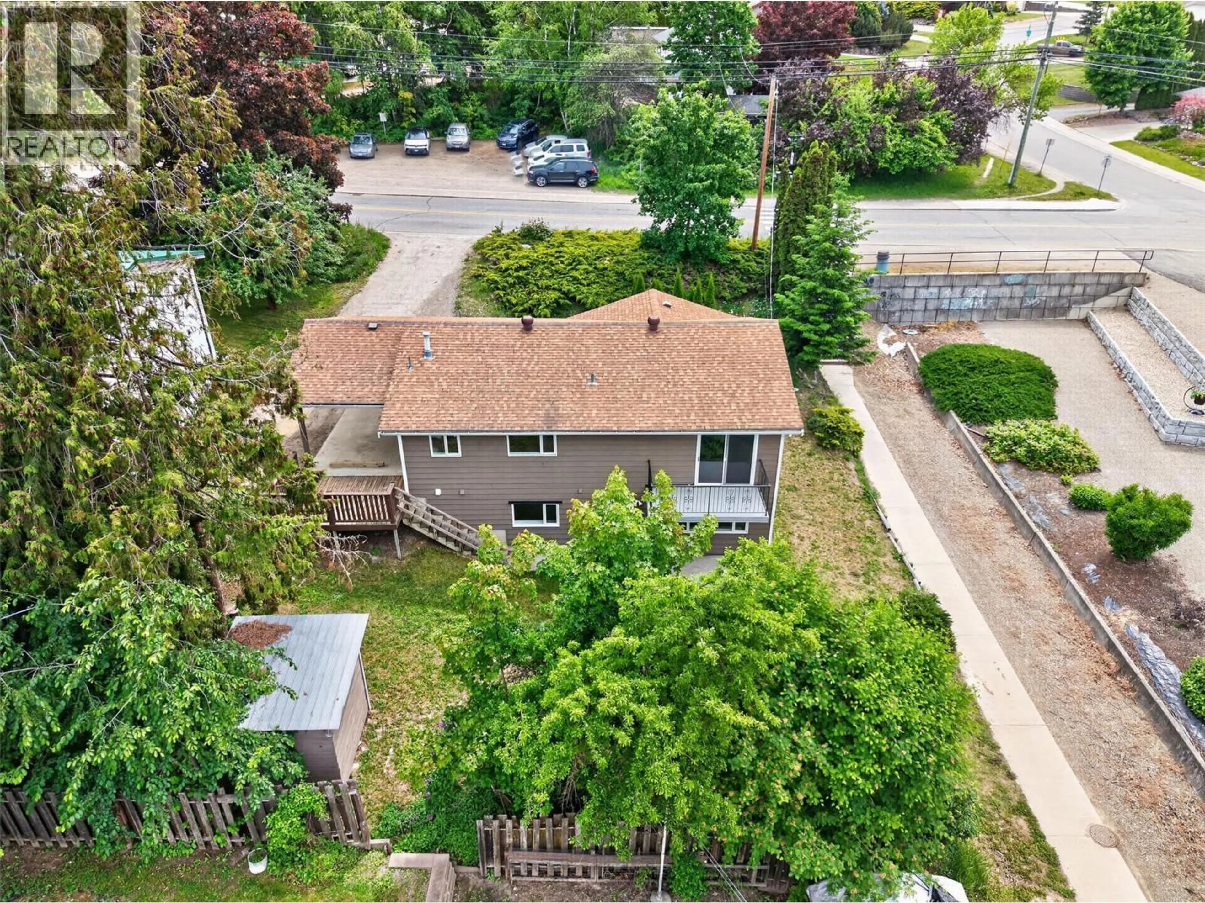 A pic from outside/outdoor area/front of a property/back of a property/a pic from drone, street for 2731 OKANAGAN AVENUE NORTHEAST, Salmon Arm British Columbia V1E2T1