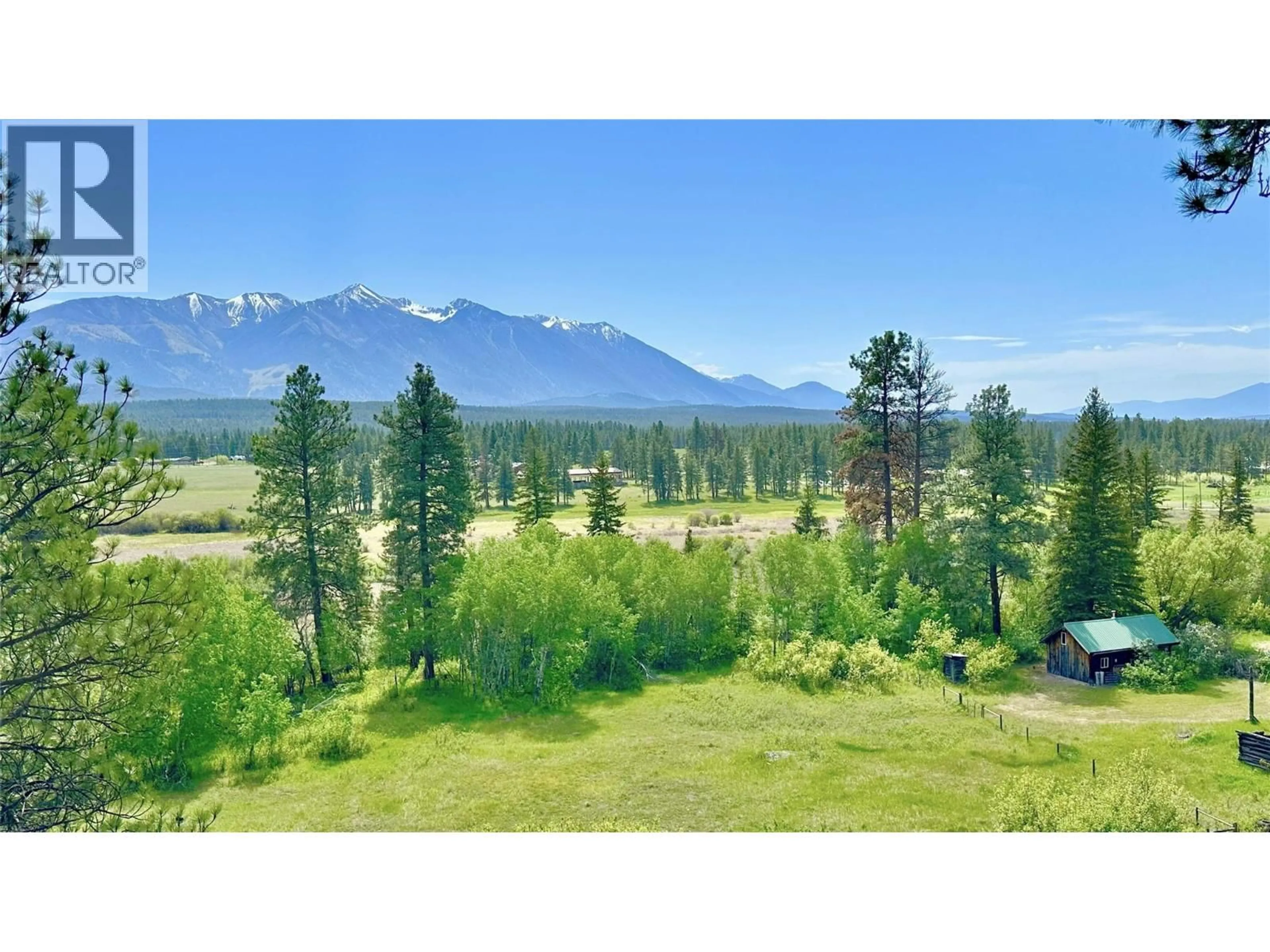 A pic from outside/outdoor area/front of a property/back of a property/a pic from drone, mountain view for 4325 MOAN ROAD, Ta Ta Creek British Columbia V0B2K0
