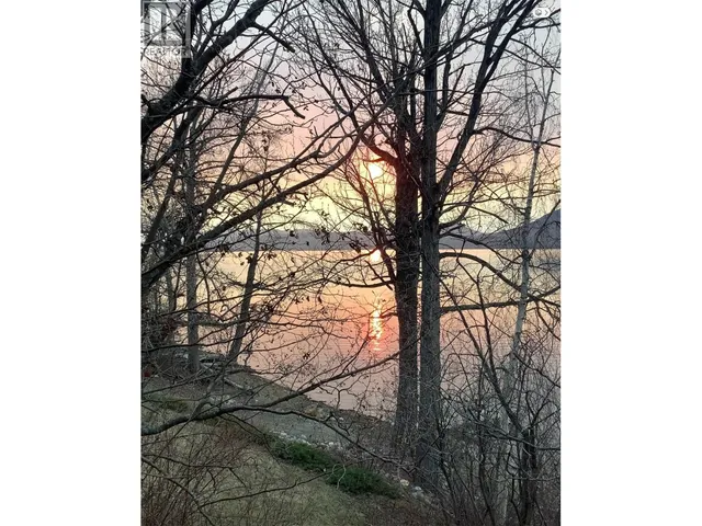 6978 MOBERLY LAKE ROAD SOUTH, Moberly Lake 3