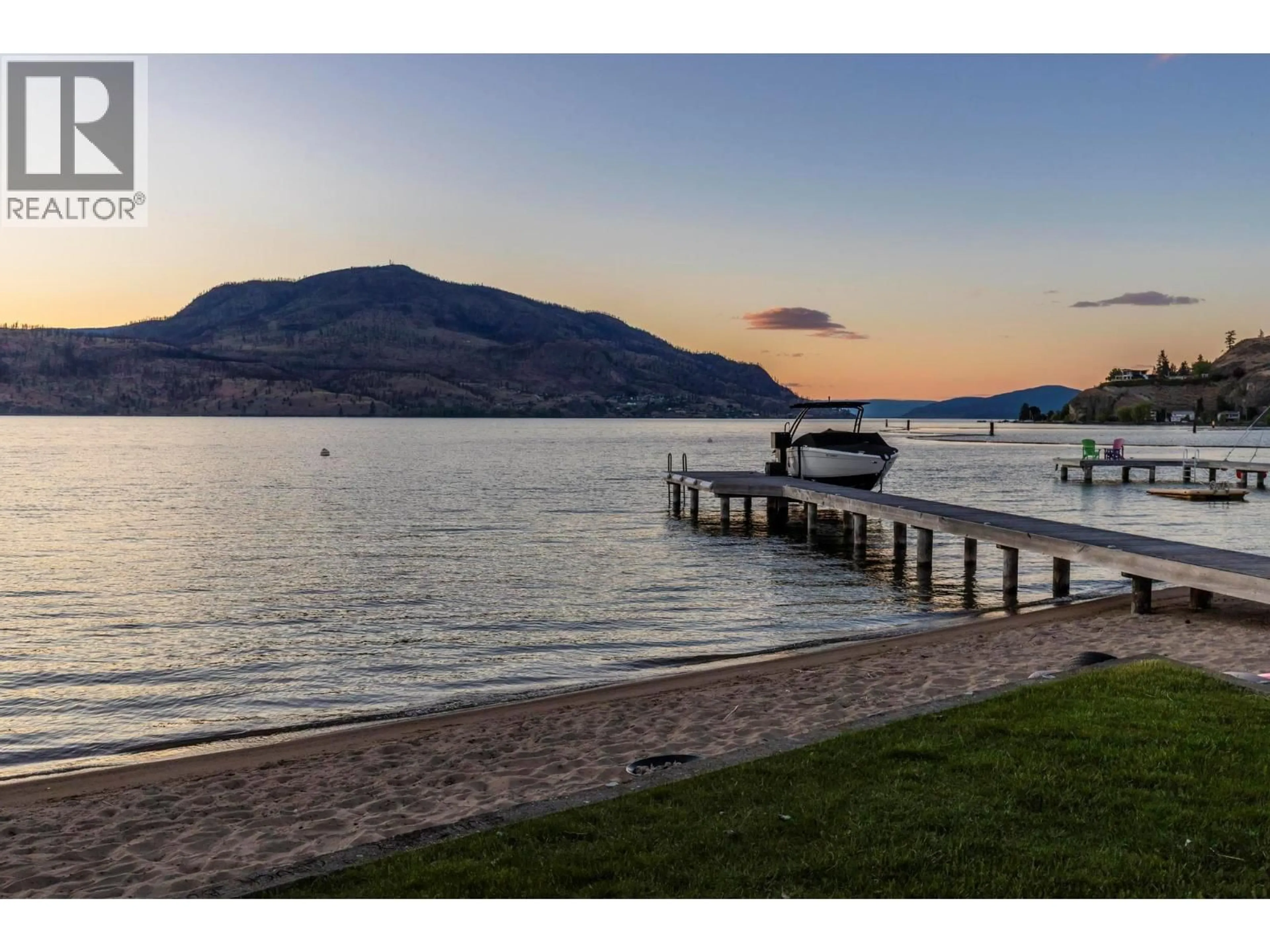 Unknown for 832 MANHATTAN DRIVE, Kelowna British Columbia V1Y1H5