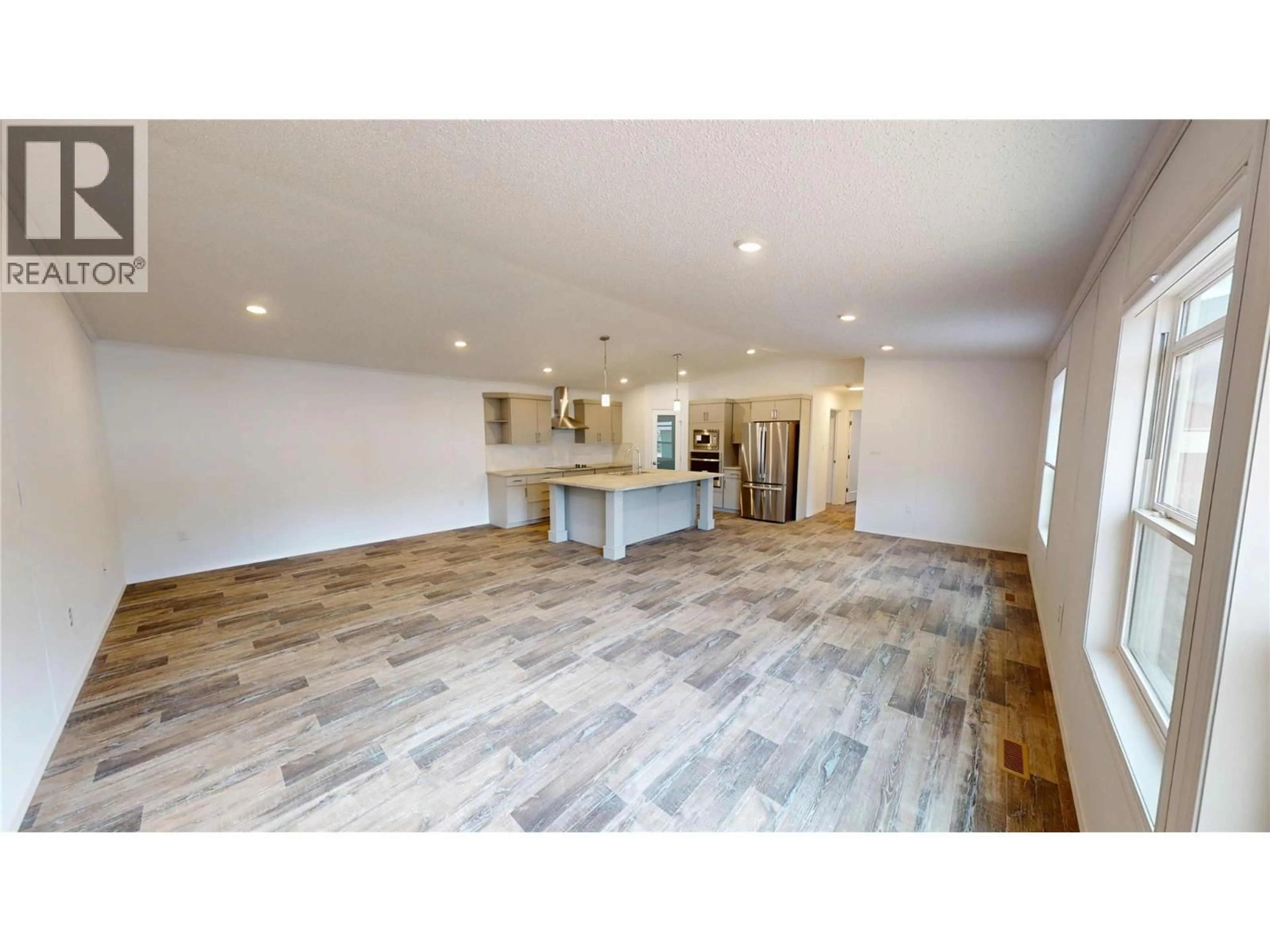 Unknown for 10 CHIMO CRESCENT, Elkford British Columbia V0B1H0