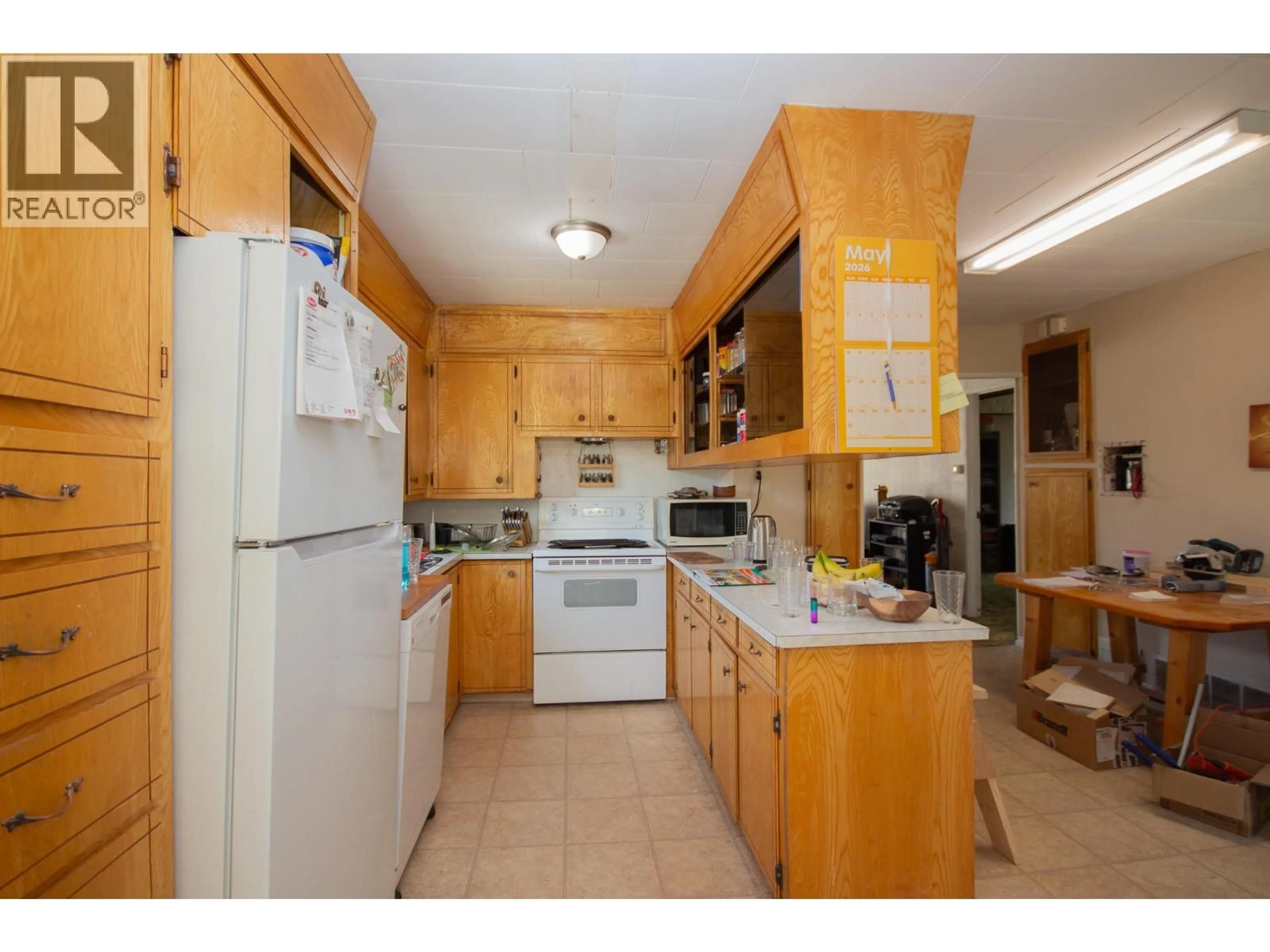 Standard kitchen, unknown for 1209 104 AVENUE, Dawson Creek British Columbia V1G2J4
